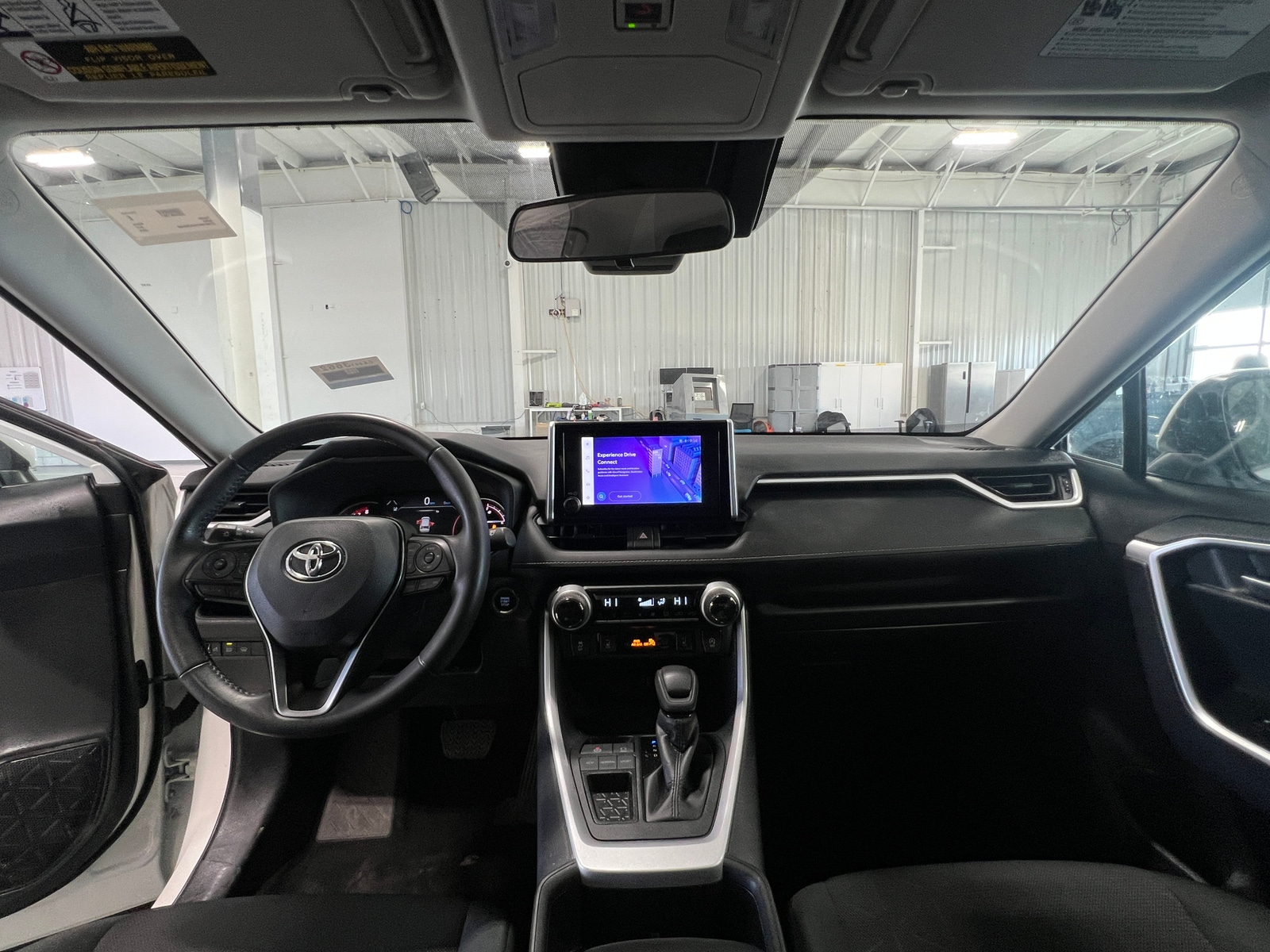 Thumbnail: 2025 Toyota RAV4 - 3