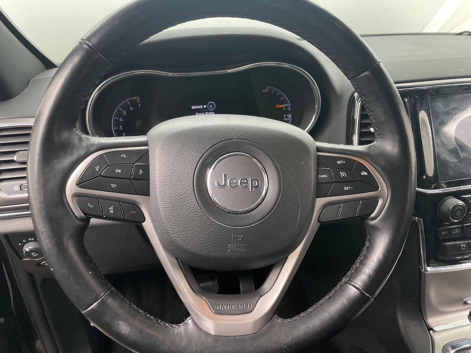 Thumbnail: 2019 Jeep Grand Cherokee - 4