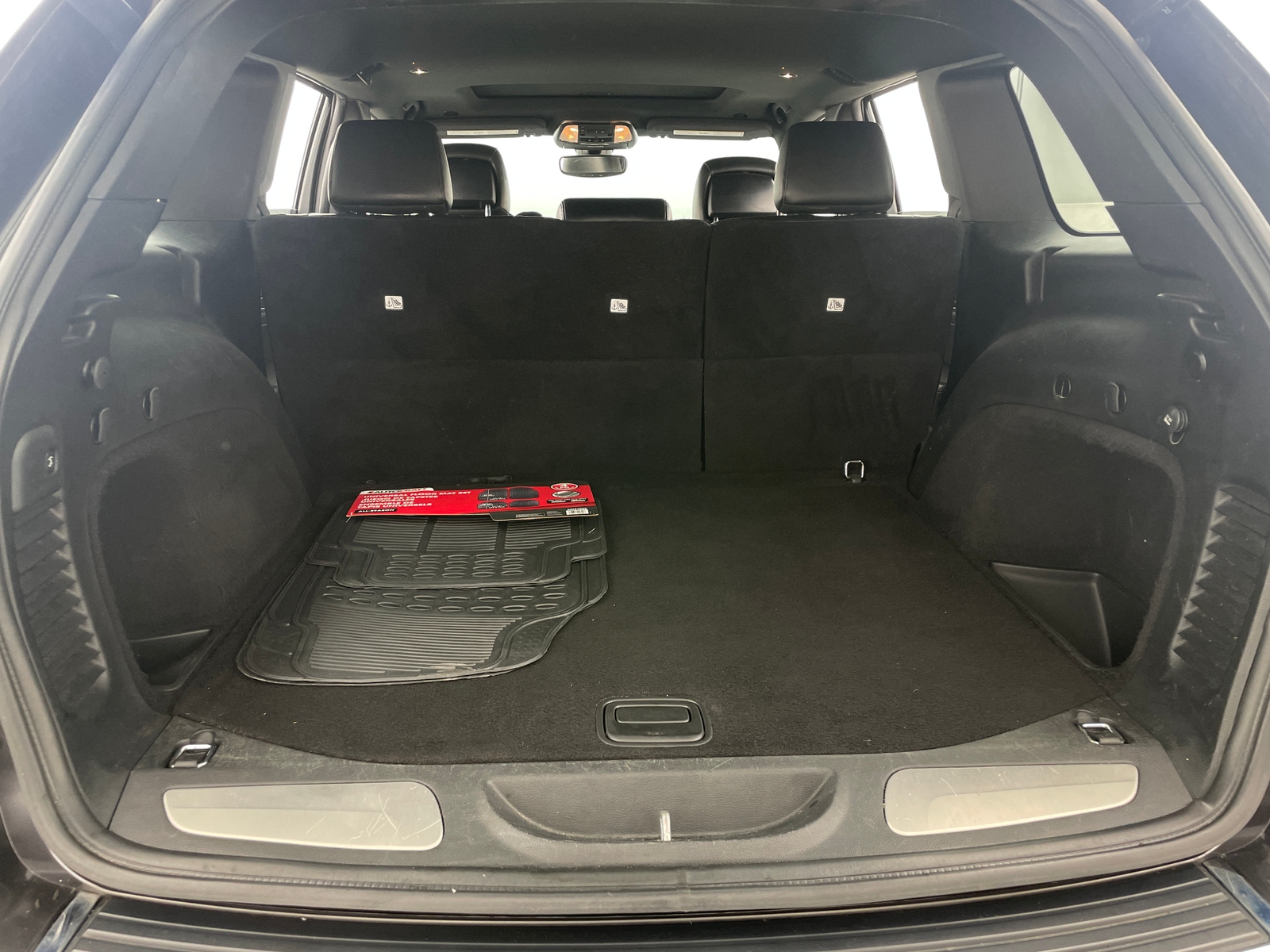 Thumbnail: 2019 Jeep Grand Cherokee - 6