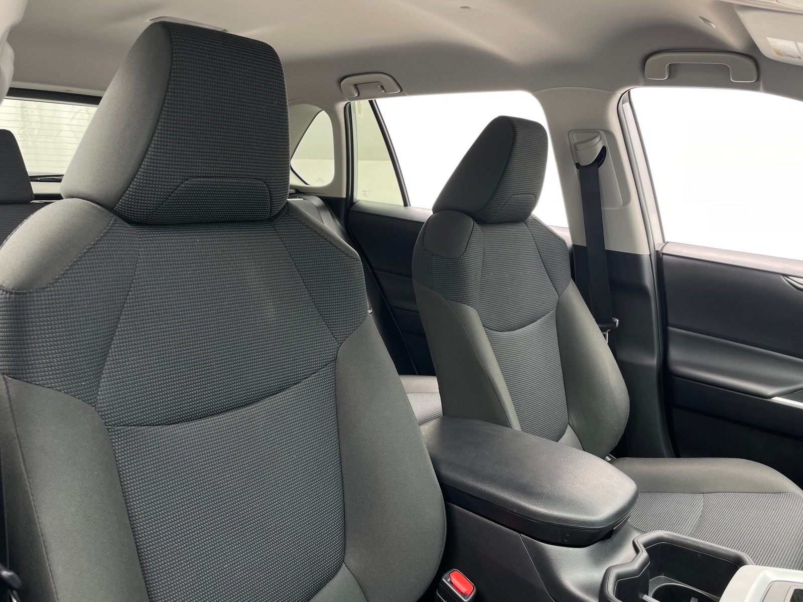 Thumbnail: 2025 Toyota RAV4 - 2