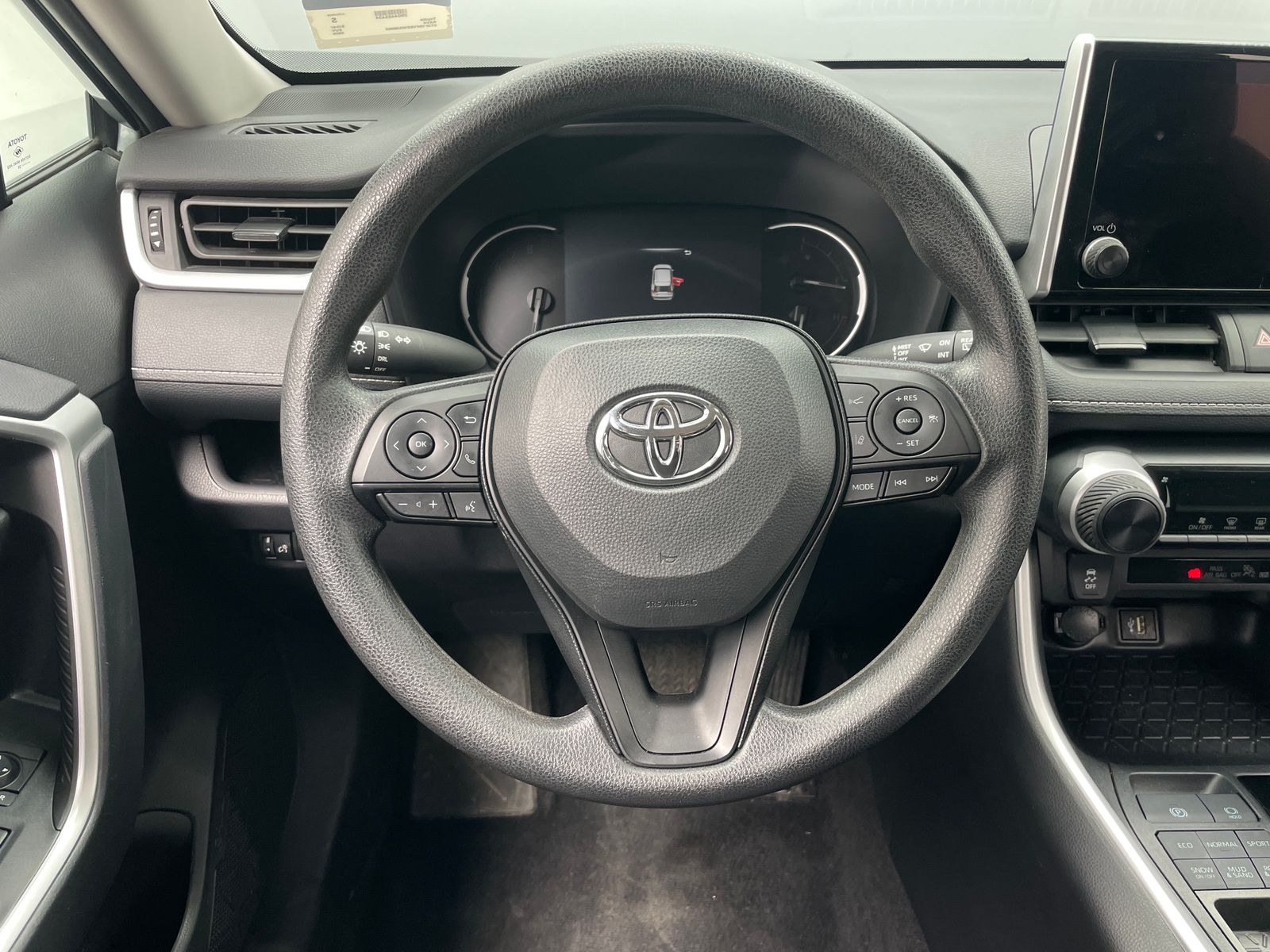 Thumbnail: 2025 Toyota RAV4 - 5