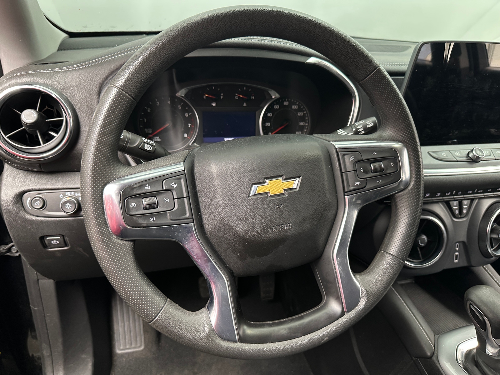 Thumbnail: 2023 Chevrolet Blazer - 5