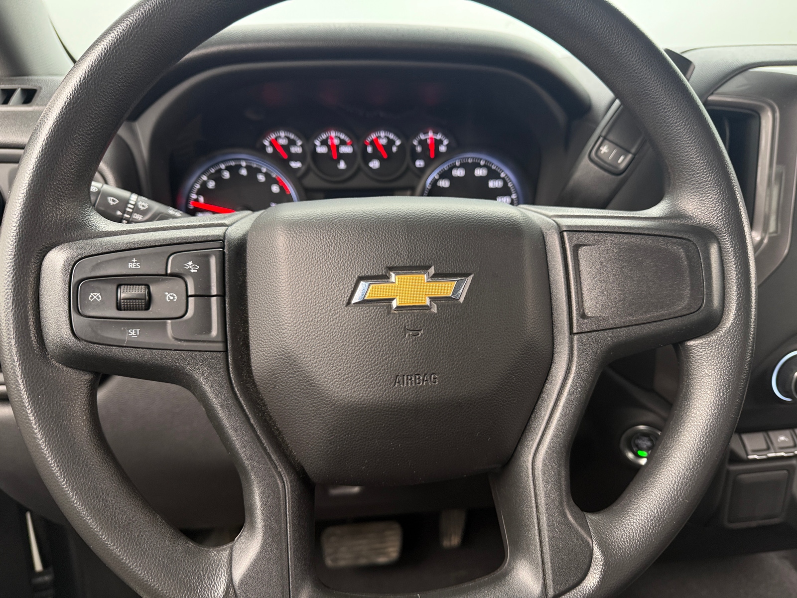 Thumbnail: 2024 Chevrolet Silverado 1500 - 5