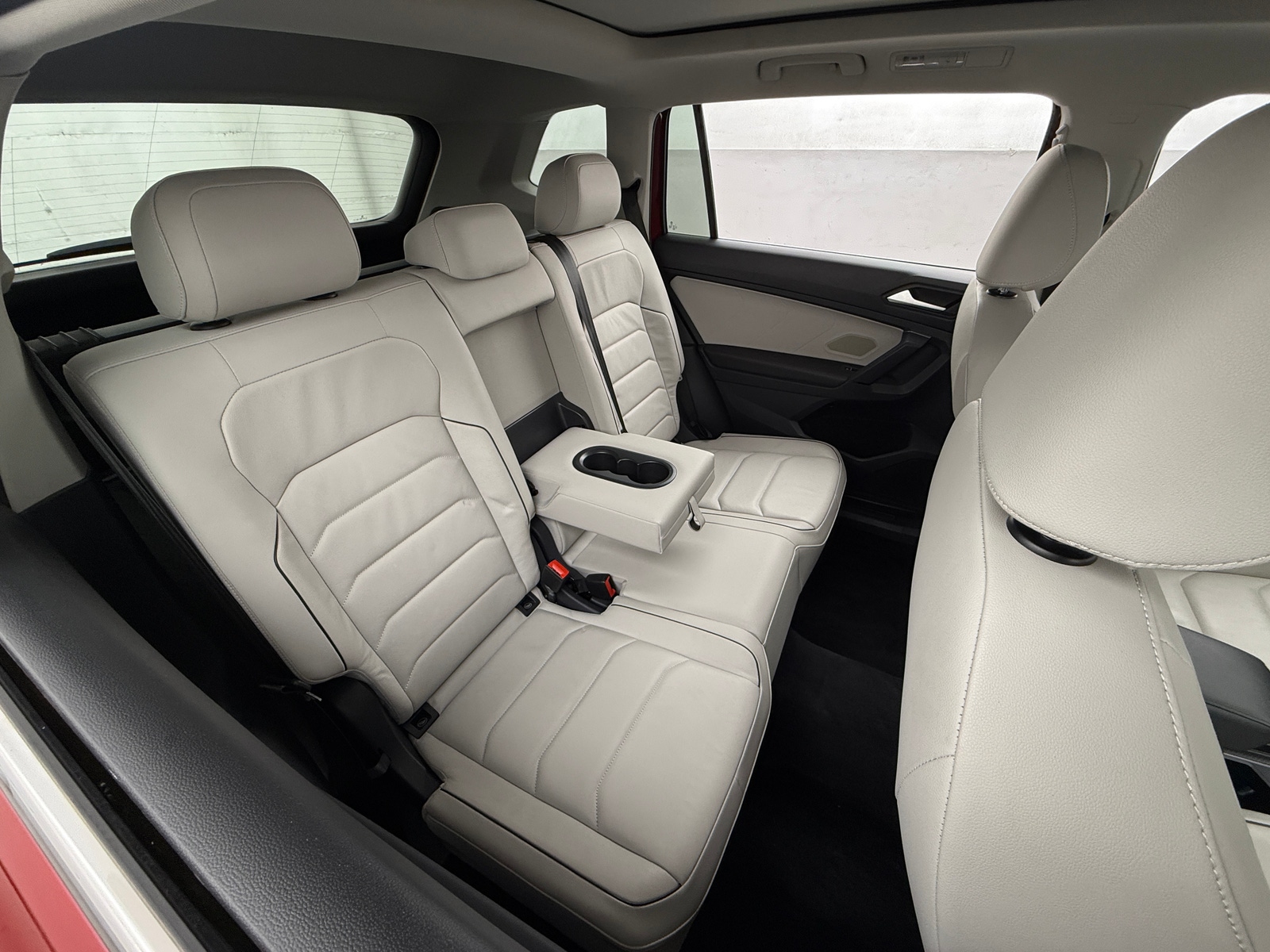 Thumbnail: 2019 Volkswagen Tiguan - 6