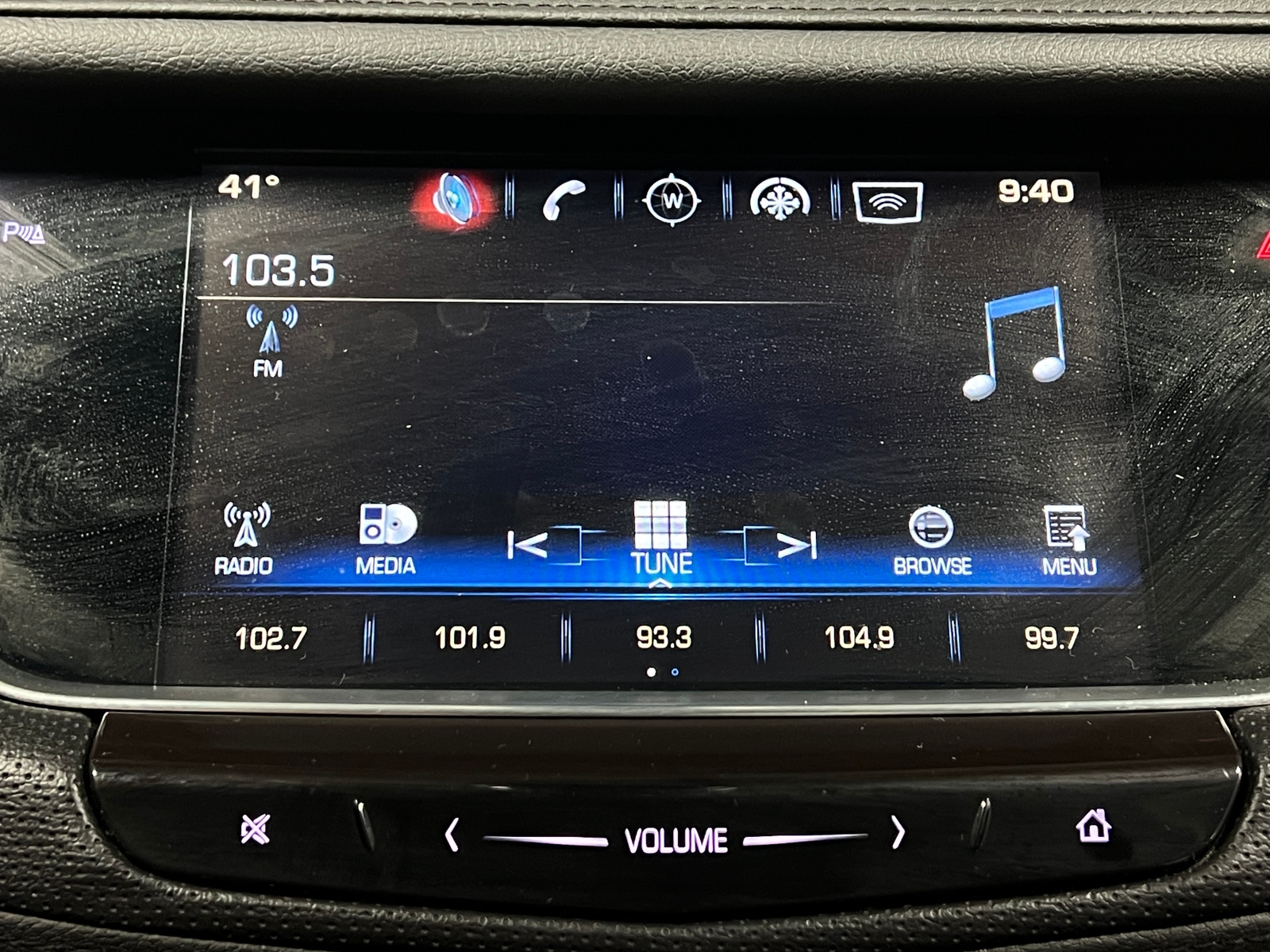 Thumbnail: 2017 Cadillac XT5 - 3