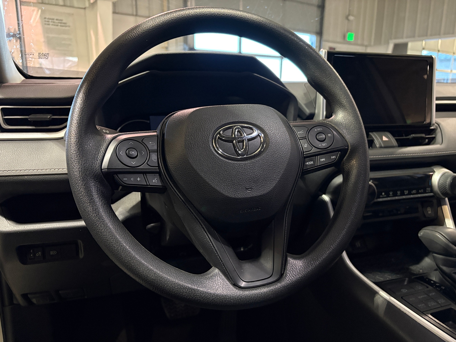 Thumbnail: 2025 Toyota RAV4 - 5