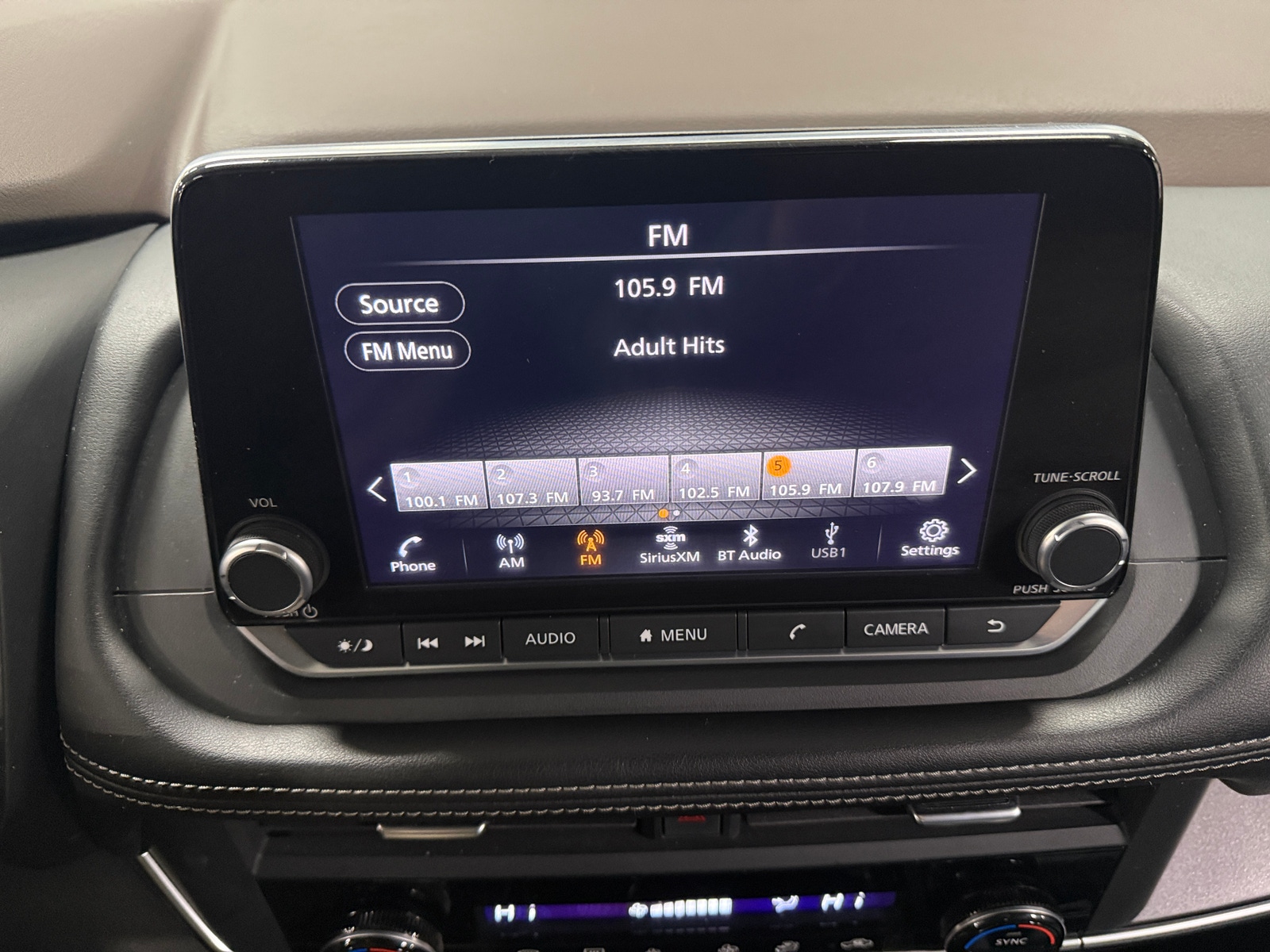 Thumbnail: 2023 Nissan Rogue - 4