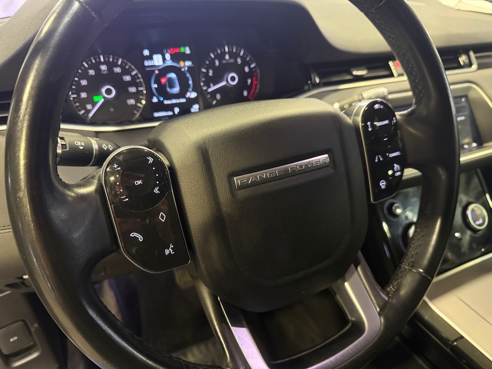 Thumbnail: 2020 Land Rover Range Rover Evoque - 4