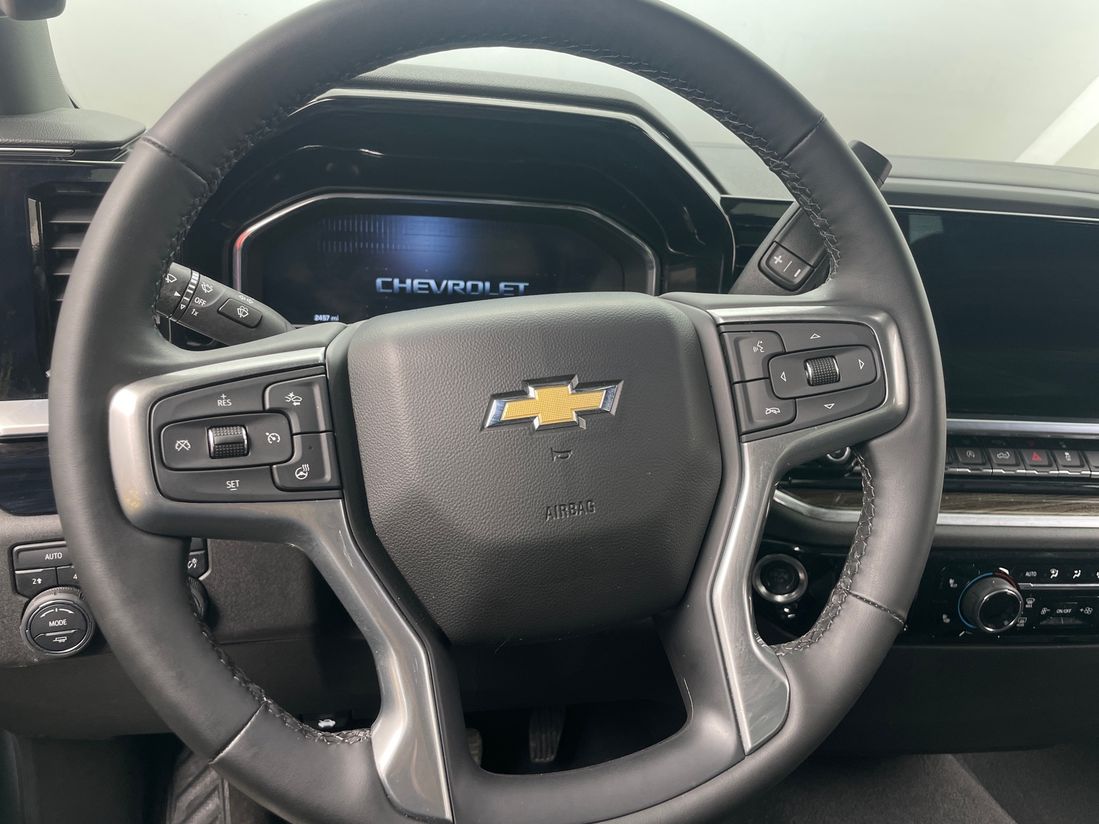 Thumbnail: 2025 Chevrolet Silverado 1500 - 5