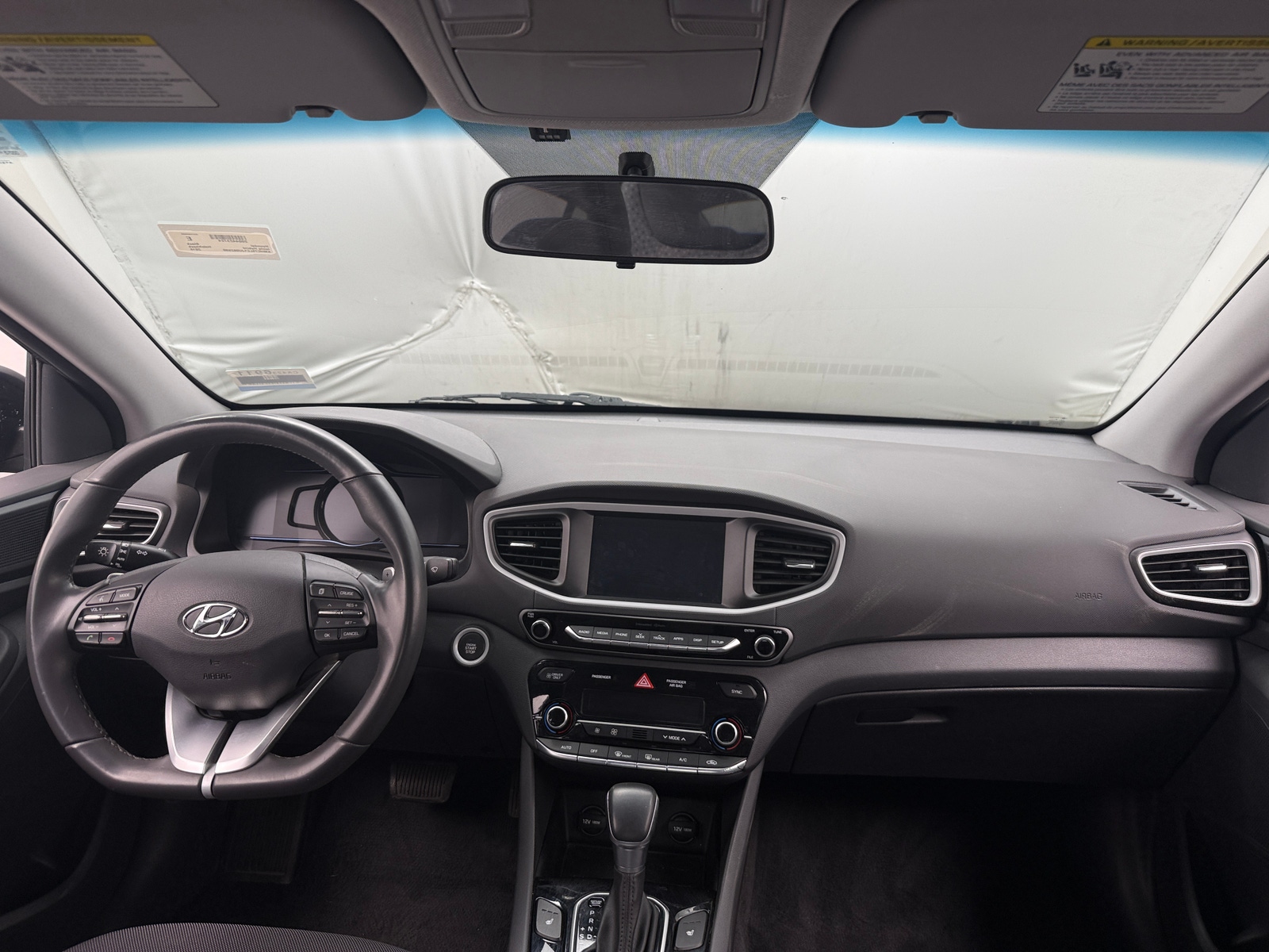 Thumbnail: 2018 Hyundai Ioniq - 3