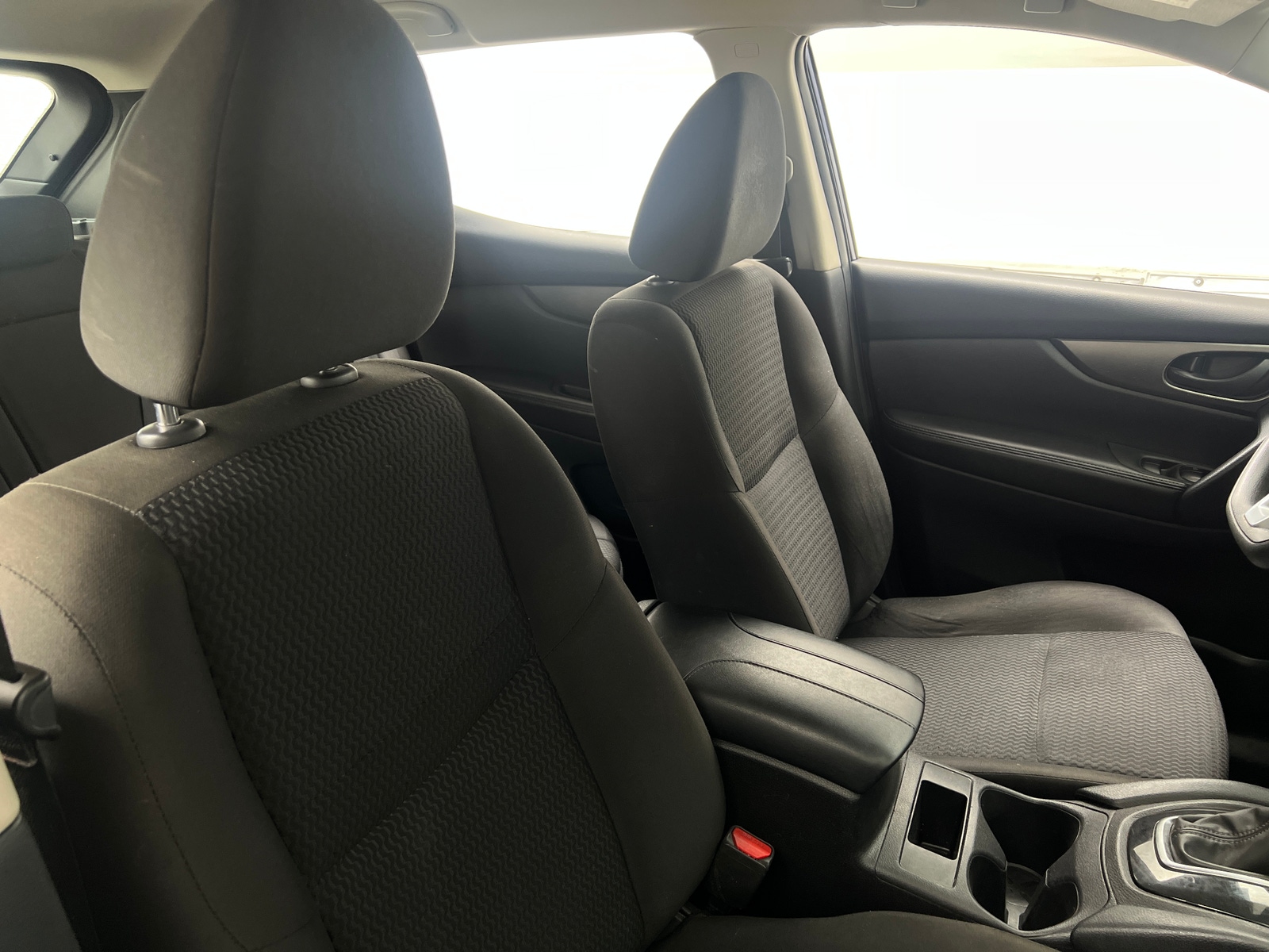 Thumbnail: 2021 Nissan Rogue Sport - 2