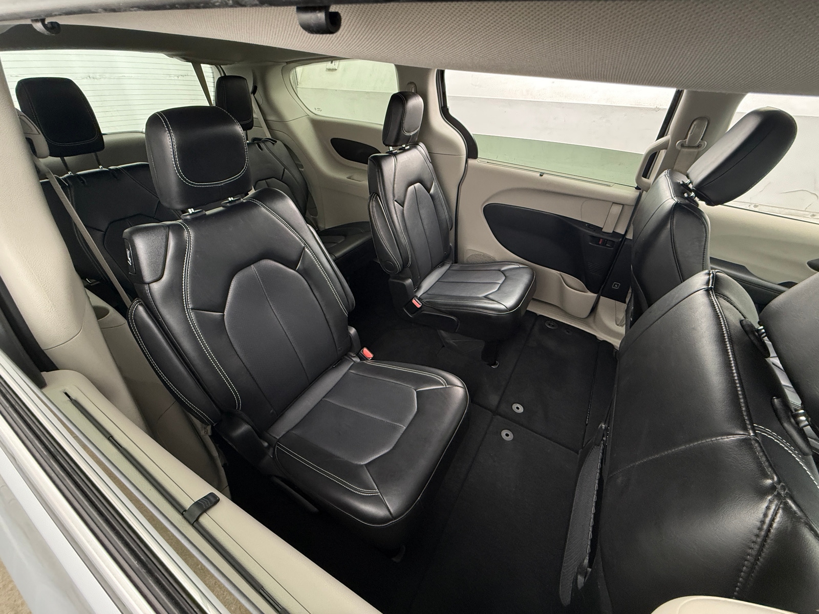 Thumbnail: 2024 Chrysler Pacifica - 5