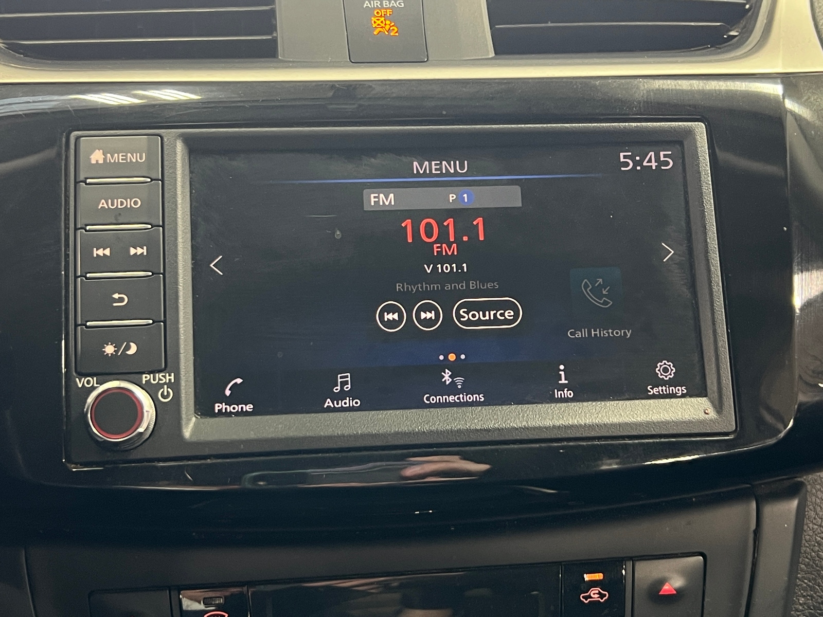 Thumbnail: 2019 Nissan Sentra - 4