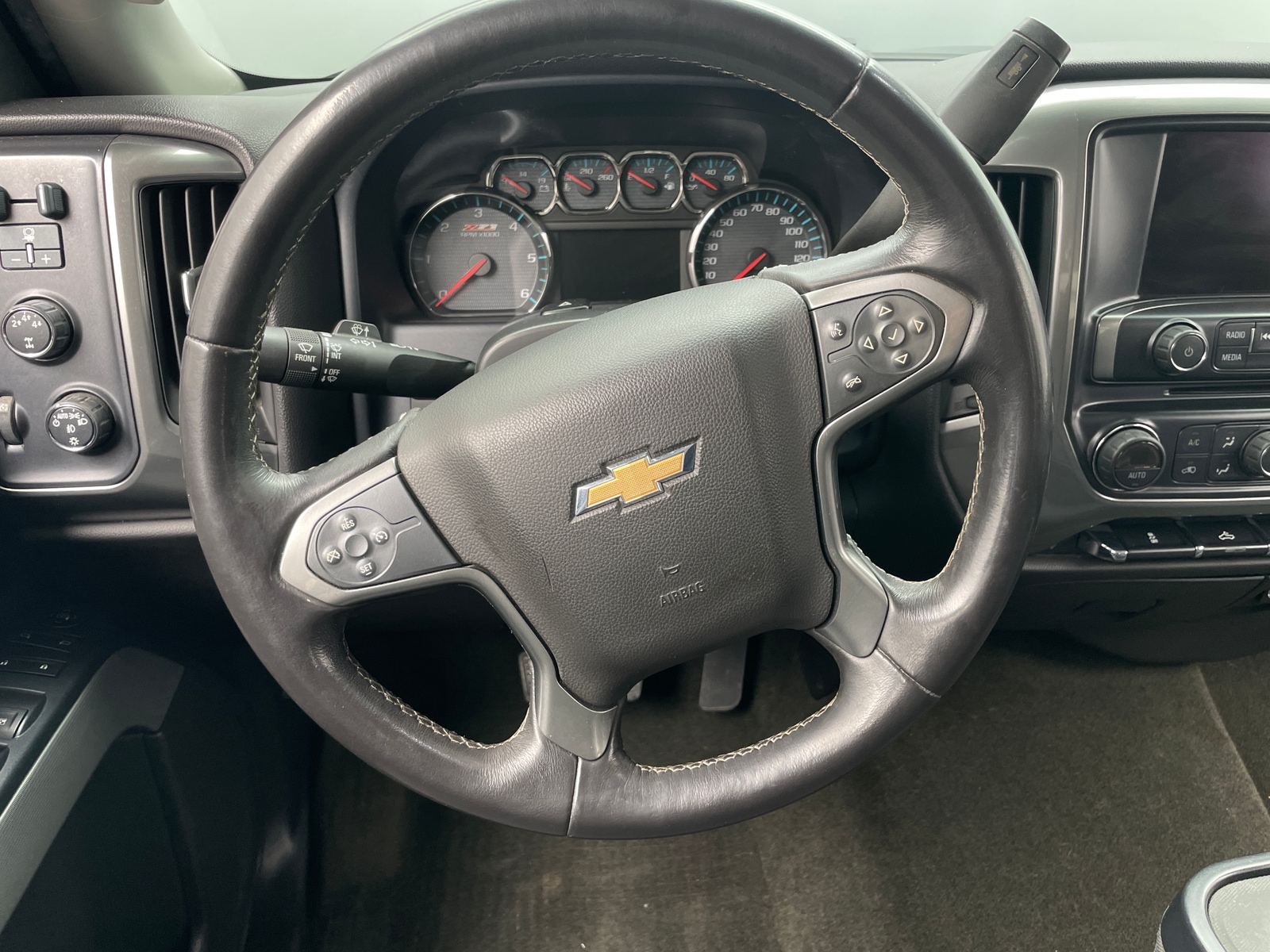 Thumbnail: 2015 Chevrolet Silverado 2500 - 5