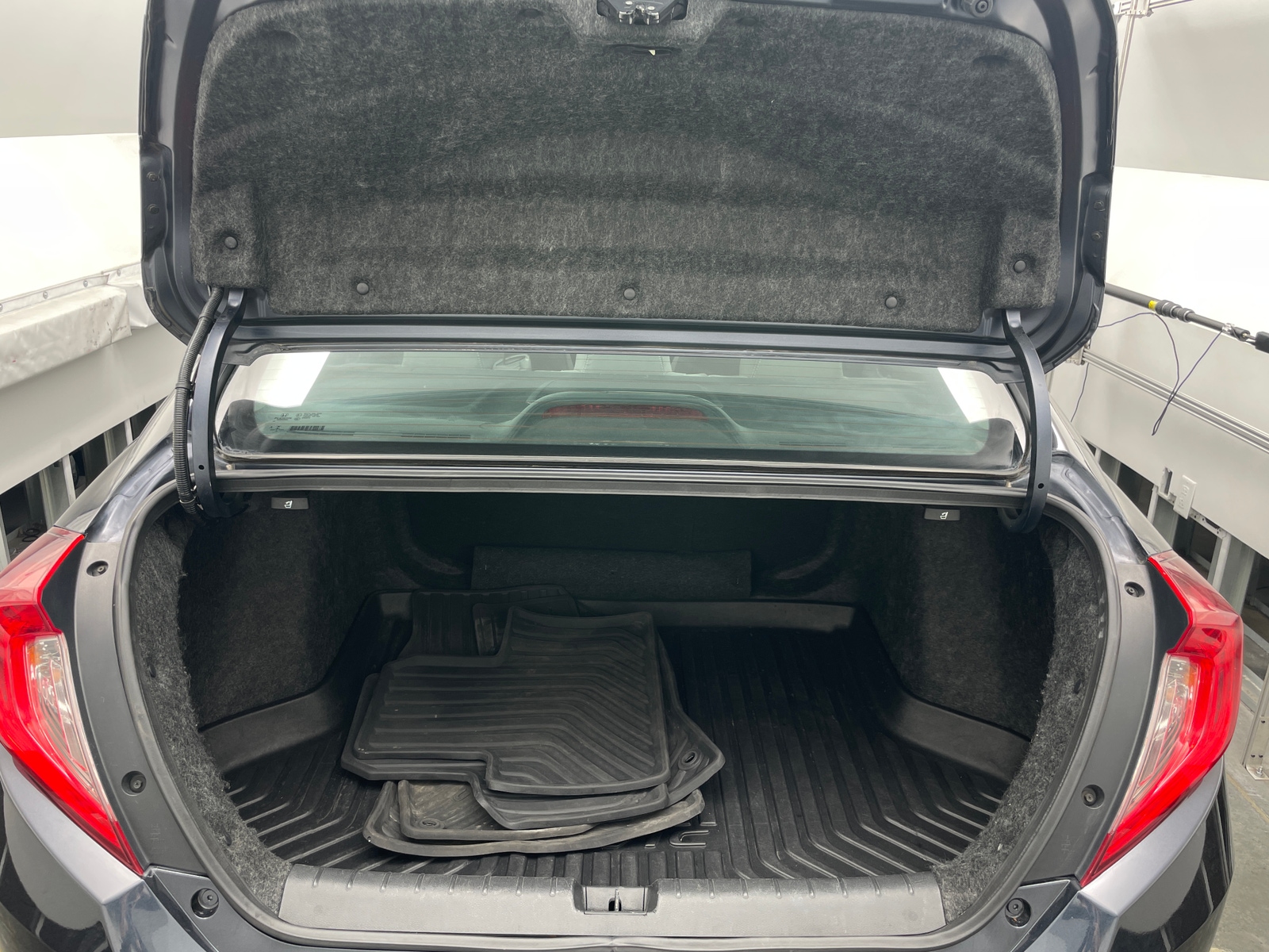 Thumbnail: 2017 Honda Civic - 6