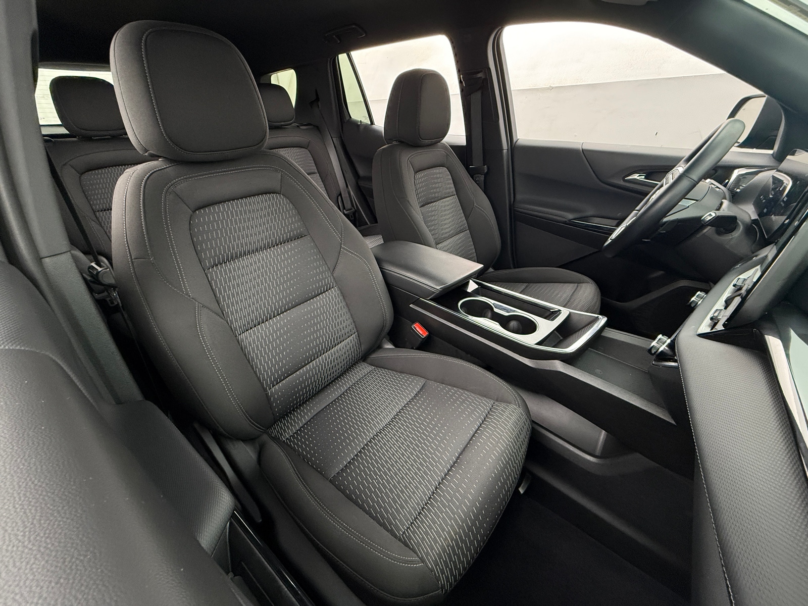 Thumbnail: 2025 Chevrolet Equinox - 2