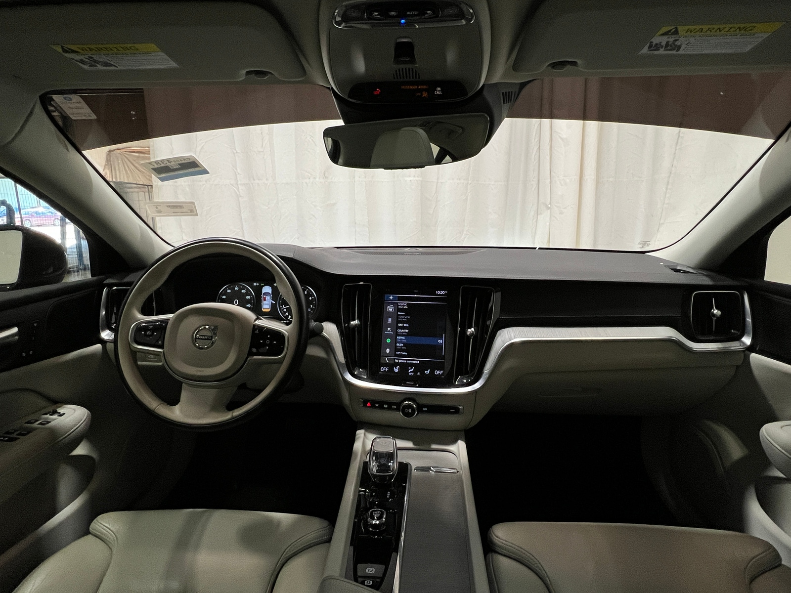 Thumbnail: 2022 Volvo S60 - 2