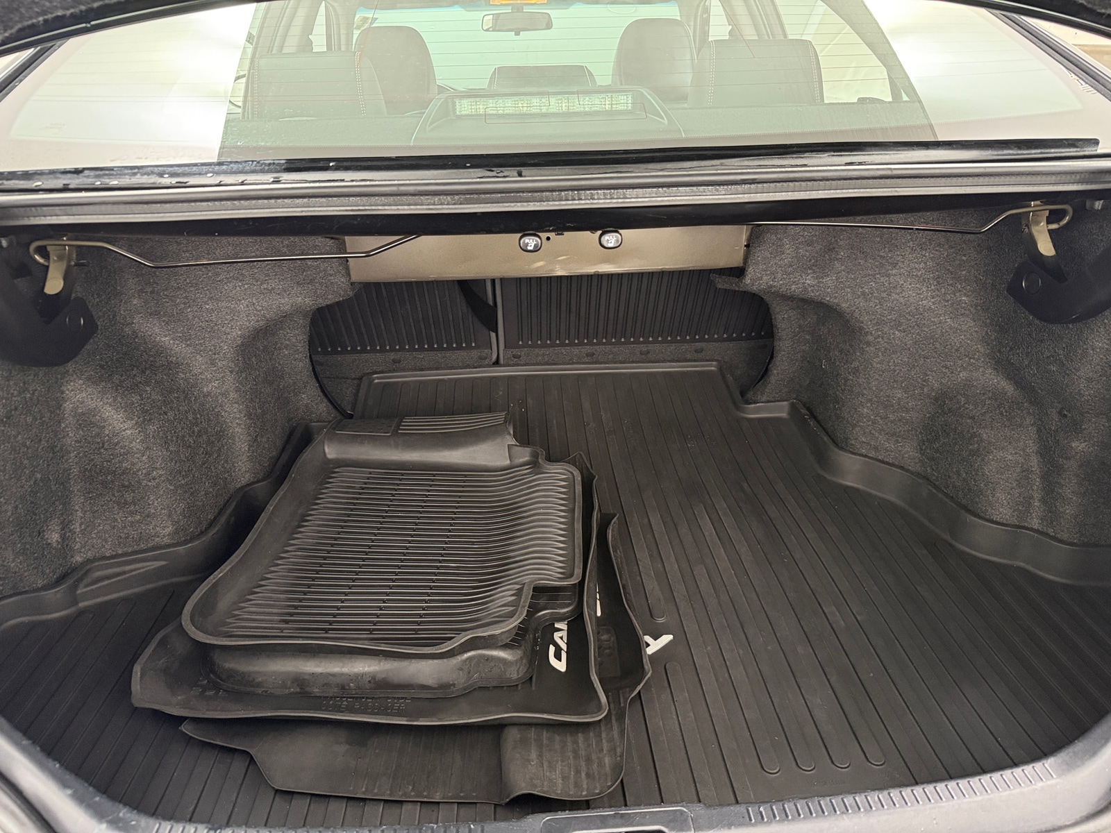 Thumbnail: 2017 Toyota Camry - 7