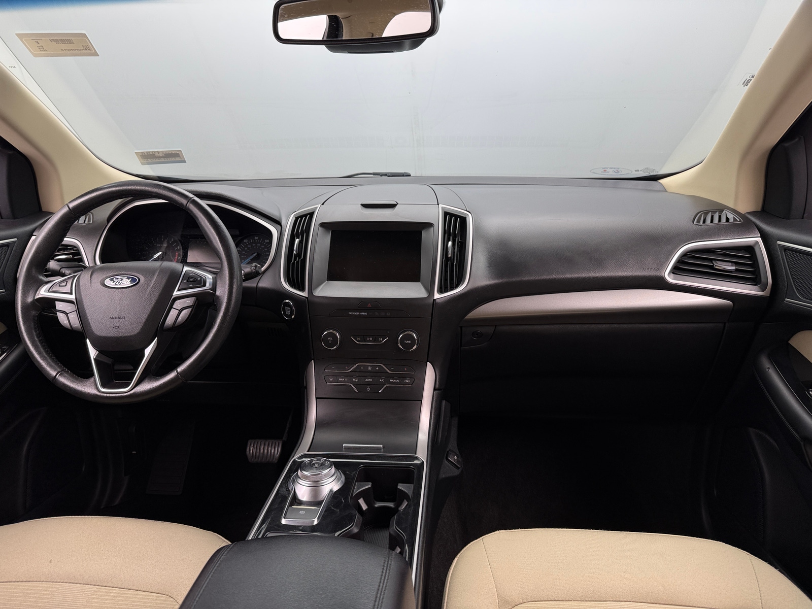 Thumbnail: 2019 Ford Edge - 3