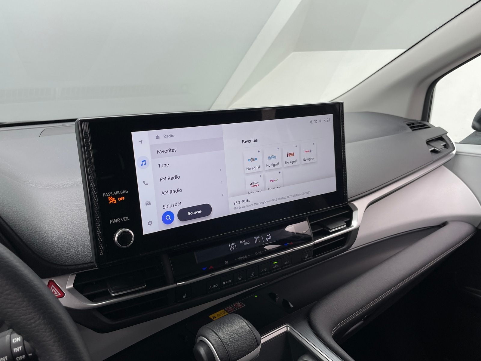 Thumbnail: 2025 Toyota Sienna - 3