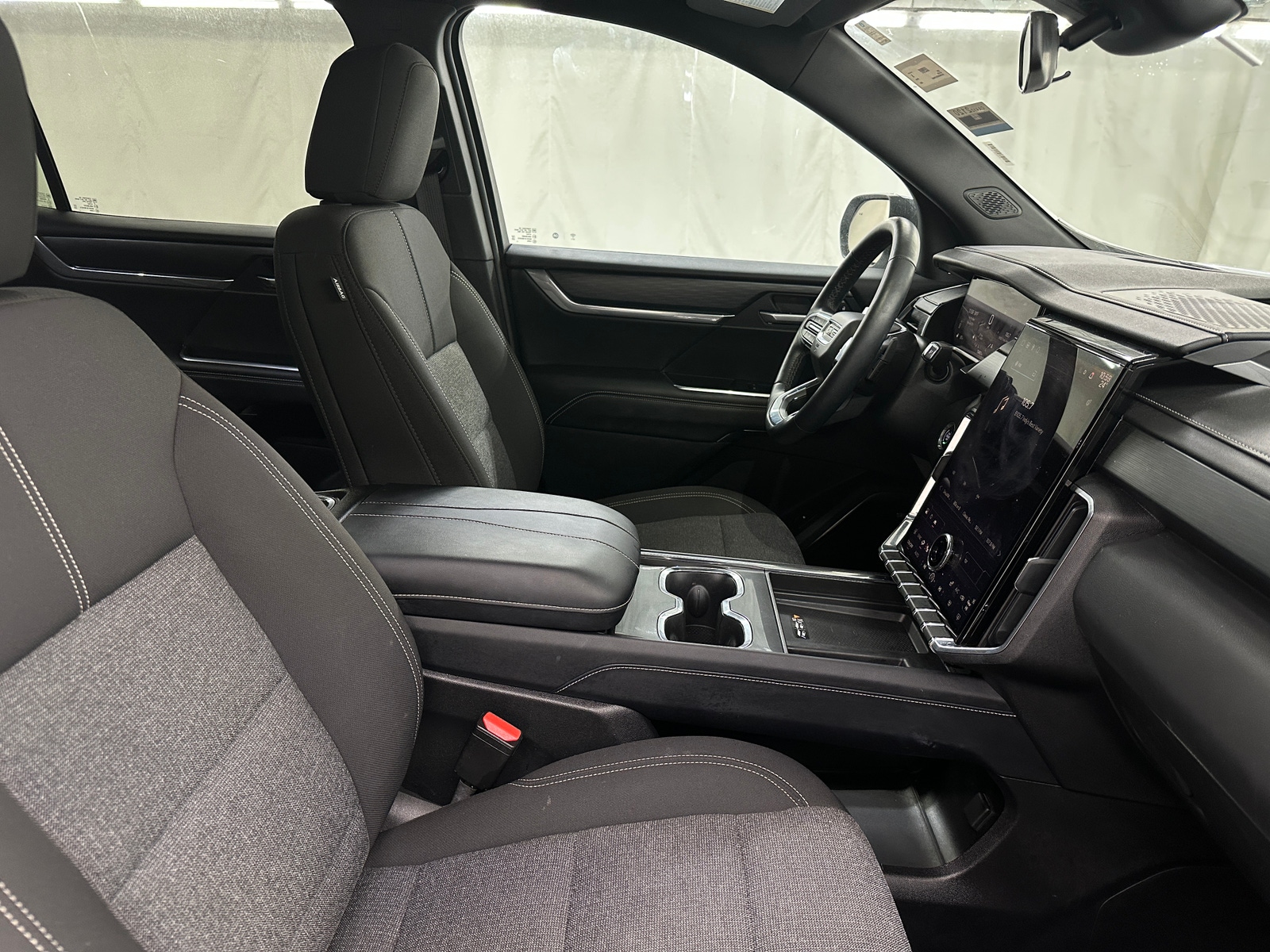 Thumbnail: 2025 GMC Acadia - 2