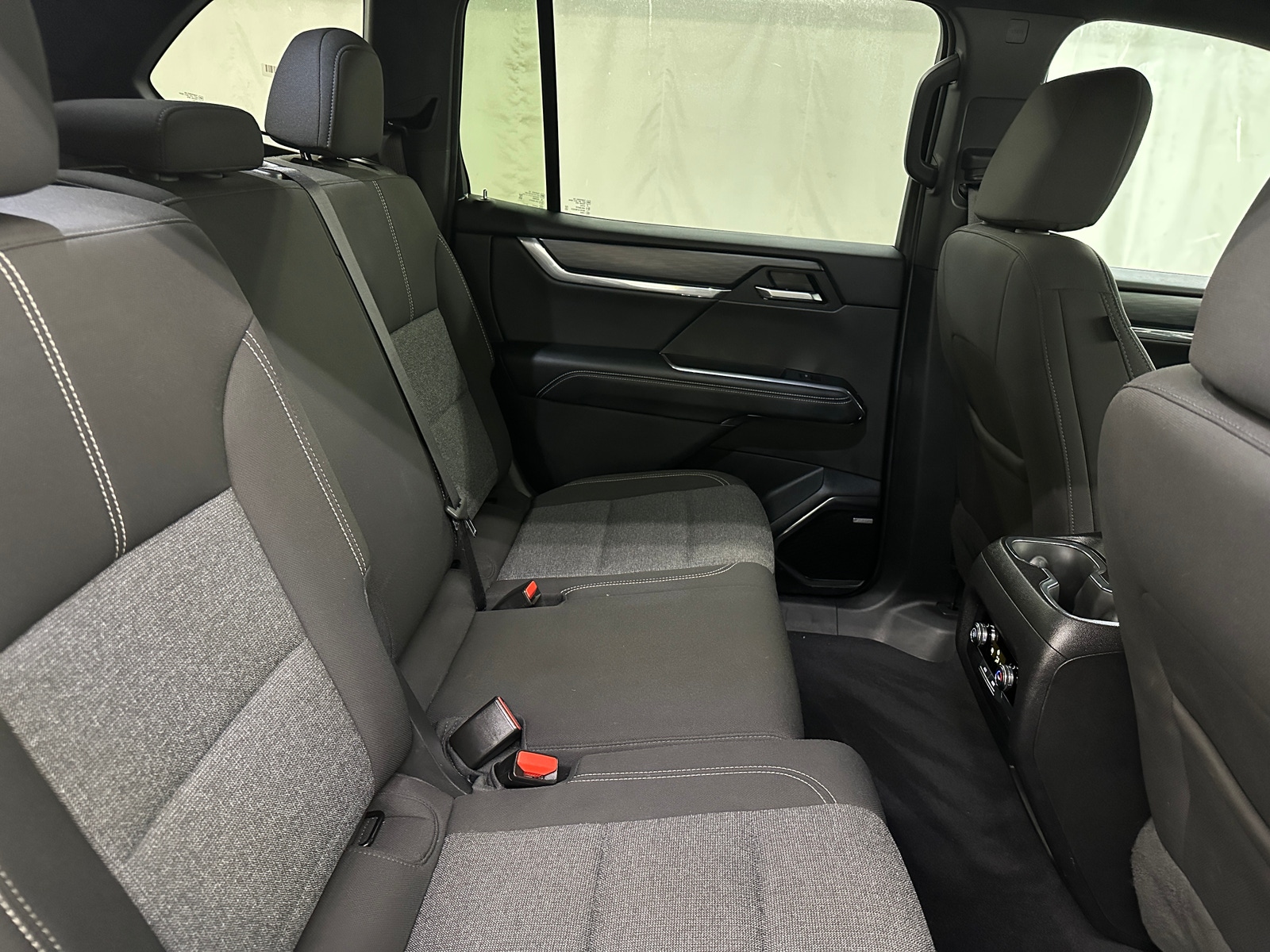 Thumbnail: 2025 GMC Acadia - 6