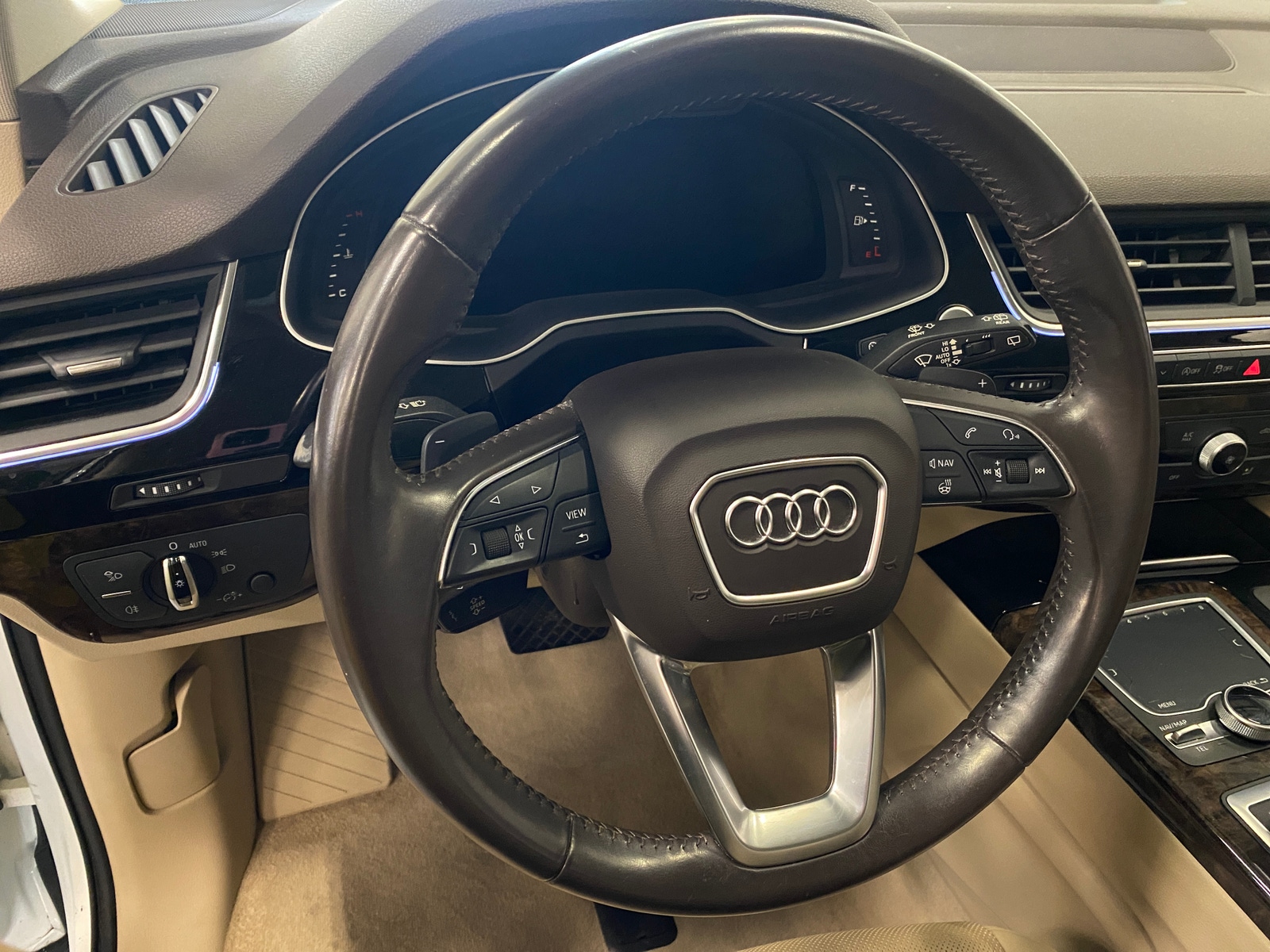 Thumbnail: 2017 Audi Q7 - 4