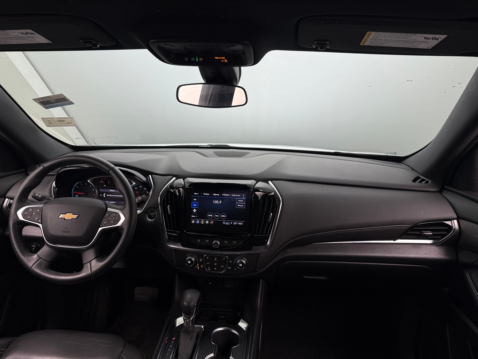 Thumbnail: 2023 Chevrolet Traverse - 2