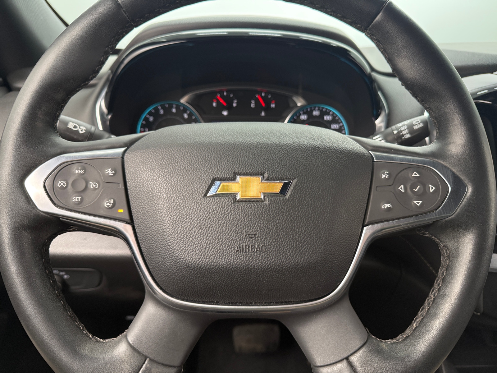 Thumbnail: 2023 Chevrolet Traverse - 4