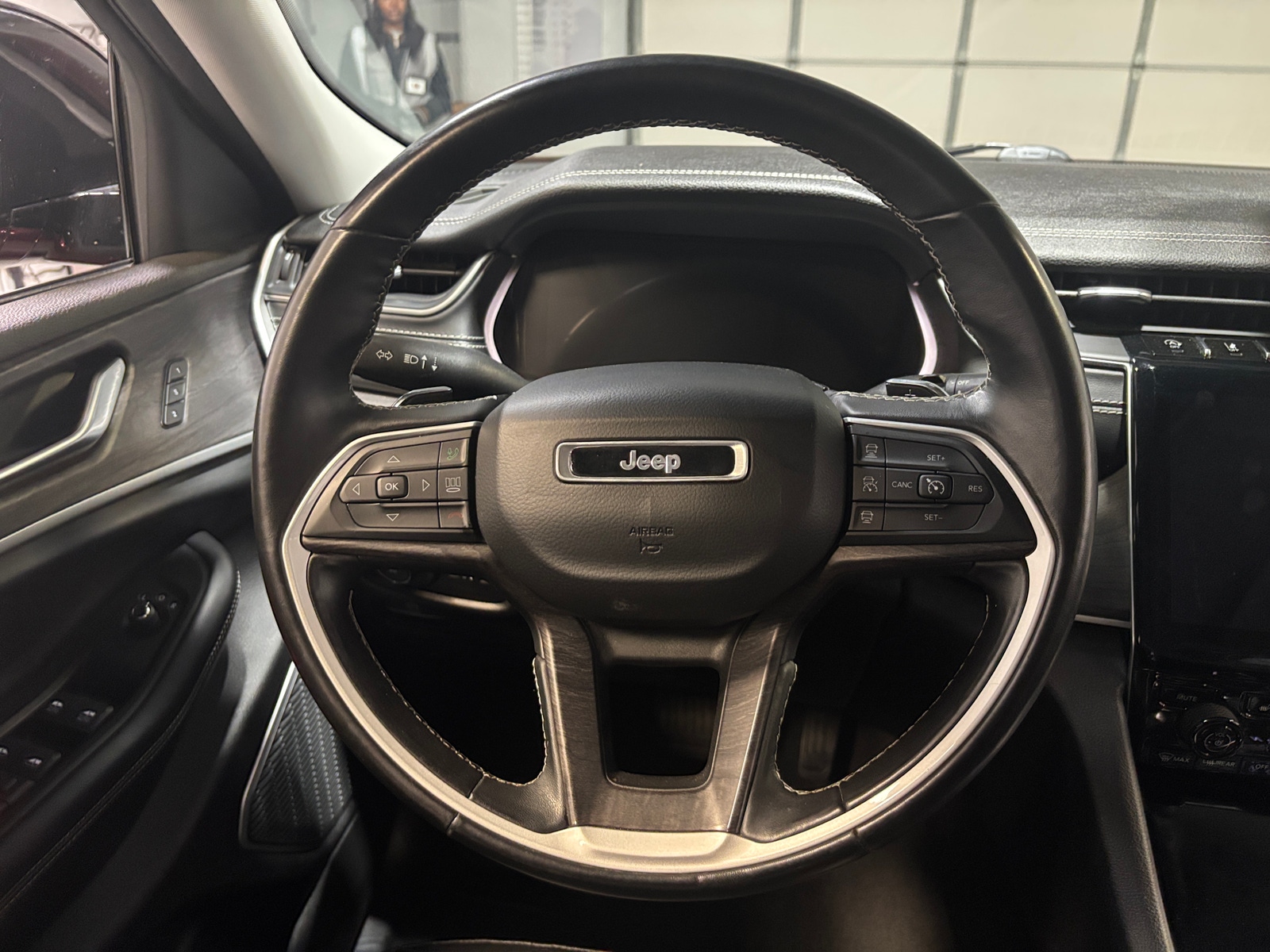 Thumbnail: 2021 Jeep Grand Cherokee L - 4