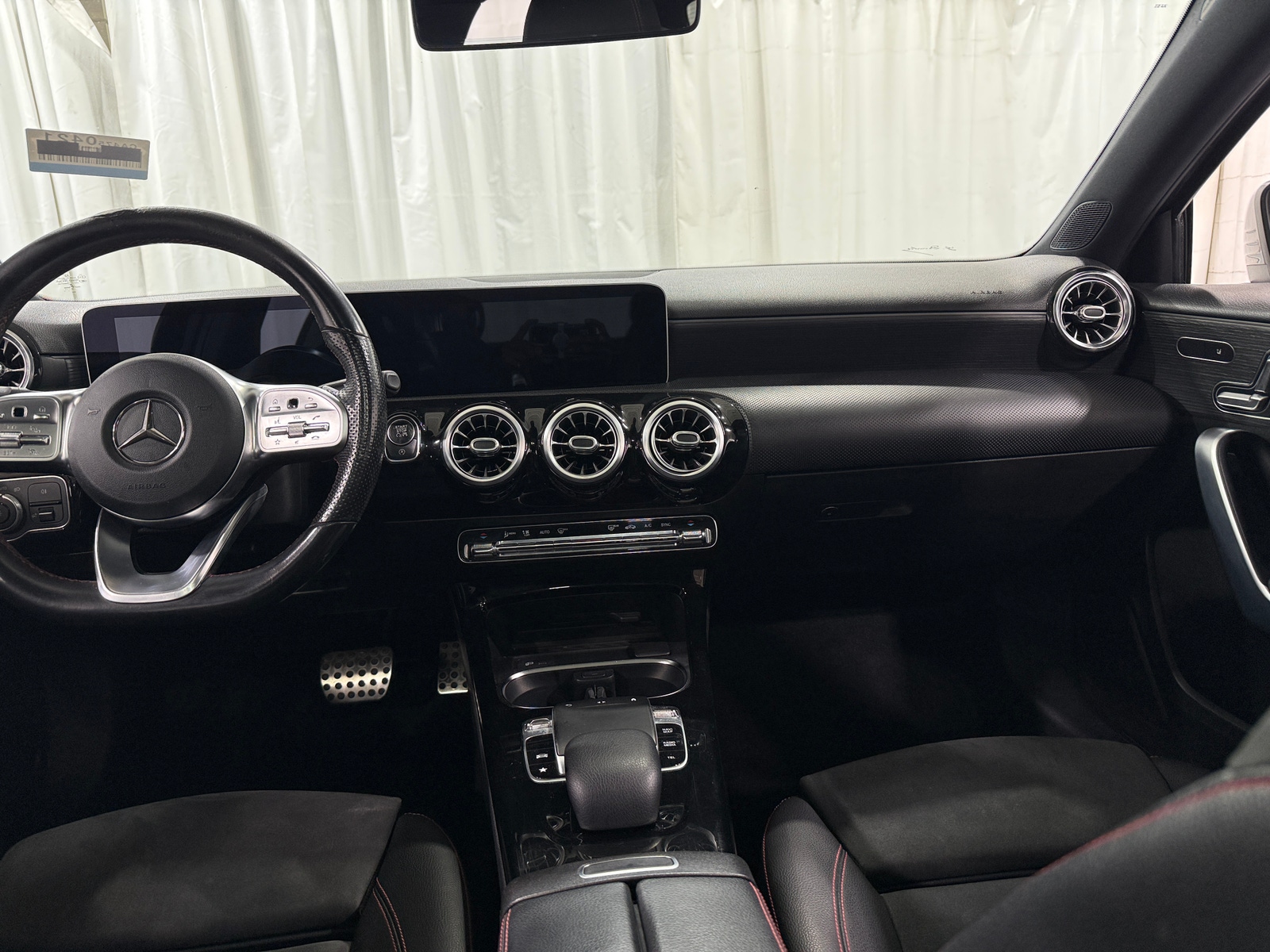 Thumbnail: 2019 Mercedes-Benz A-Class - 2