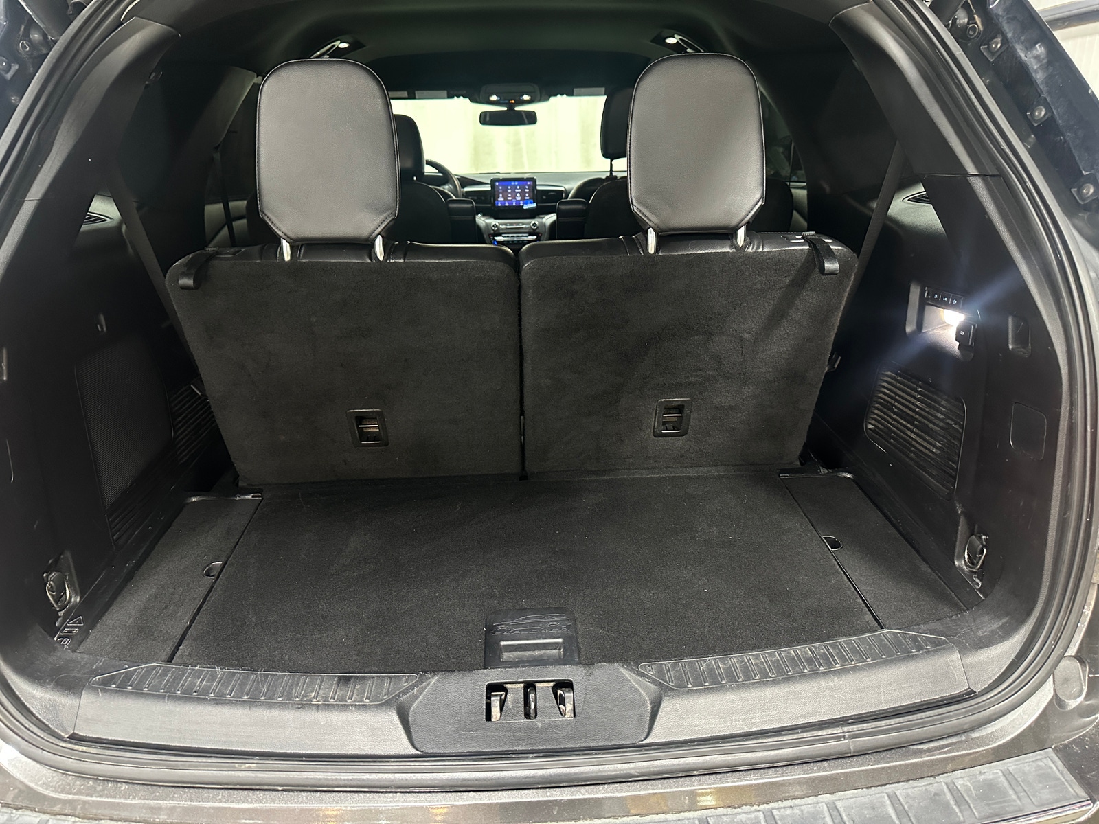 Thumbnail: 2020 Ford Explorer - 6