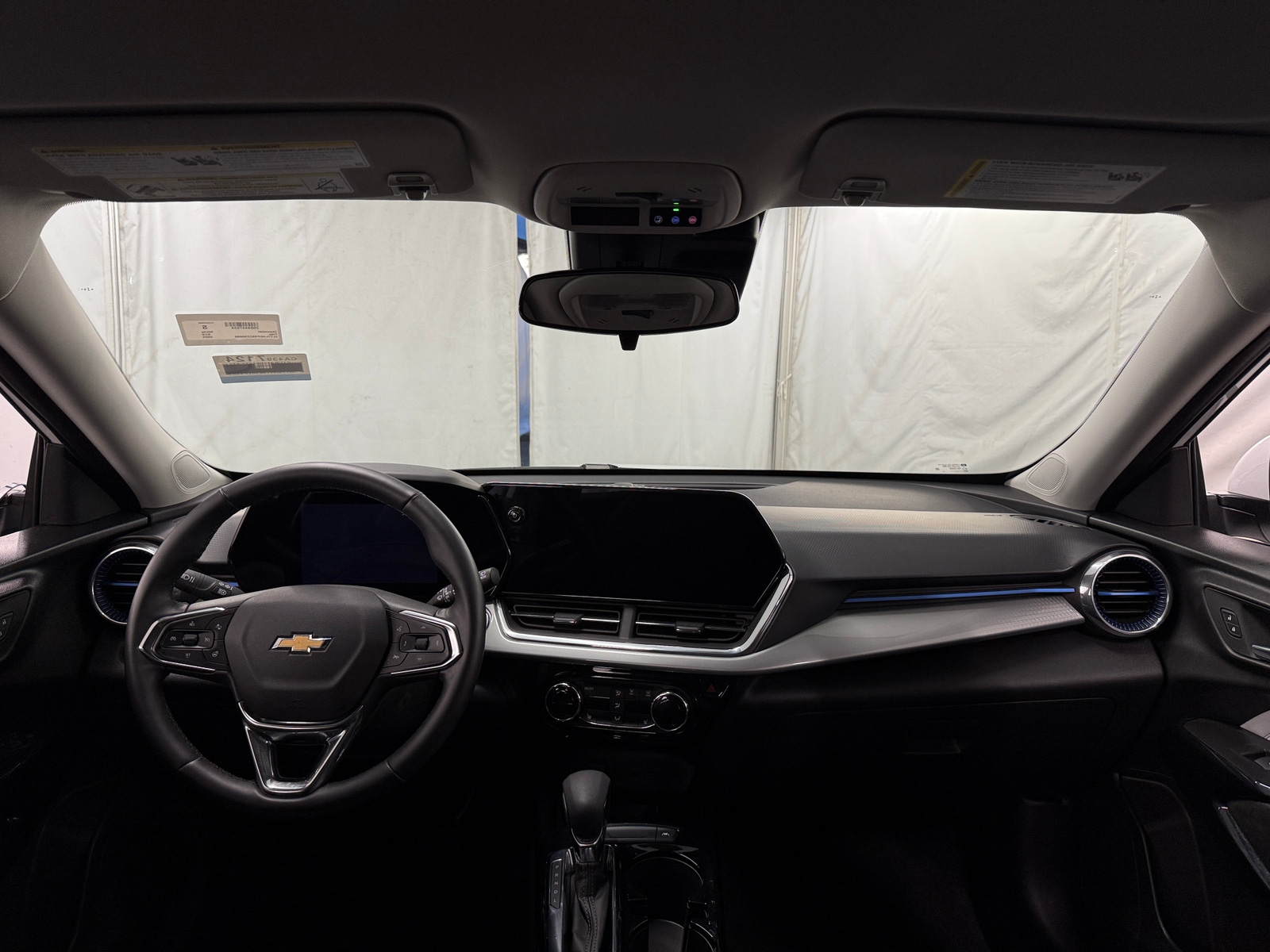 Thumbnail: 2025 Chevrolet Trax - 3