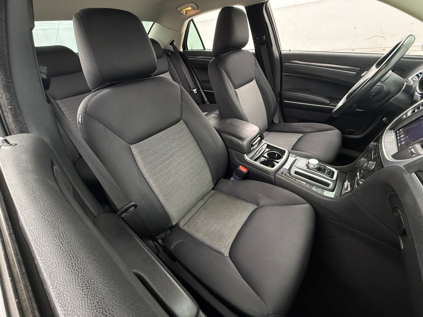 Thumbnail: 2021 Chrysler 300 - 2