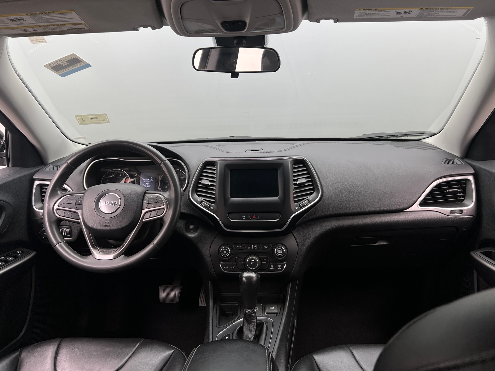 Thumbnail: 2020 Jeep Cherokee - 3