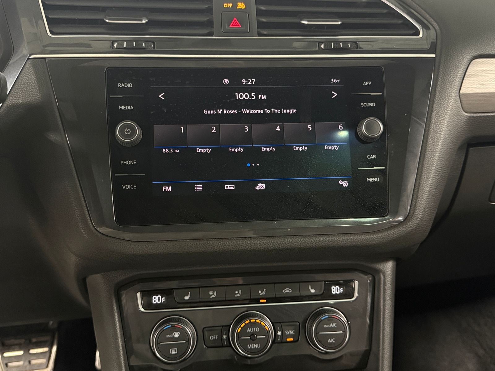 Thumbnail: 2020 Volkswagen Tiguan - 3