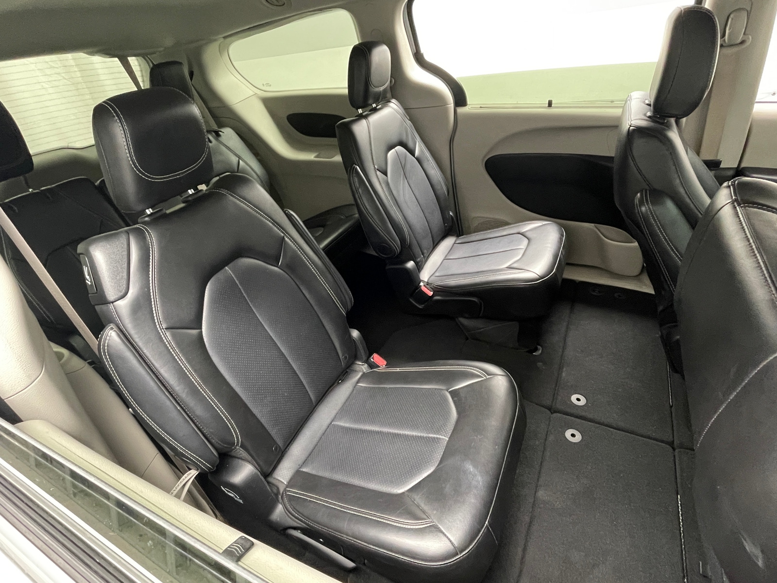 Thumbnail: 2024 Chrysler Pacifica - 5