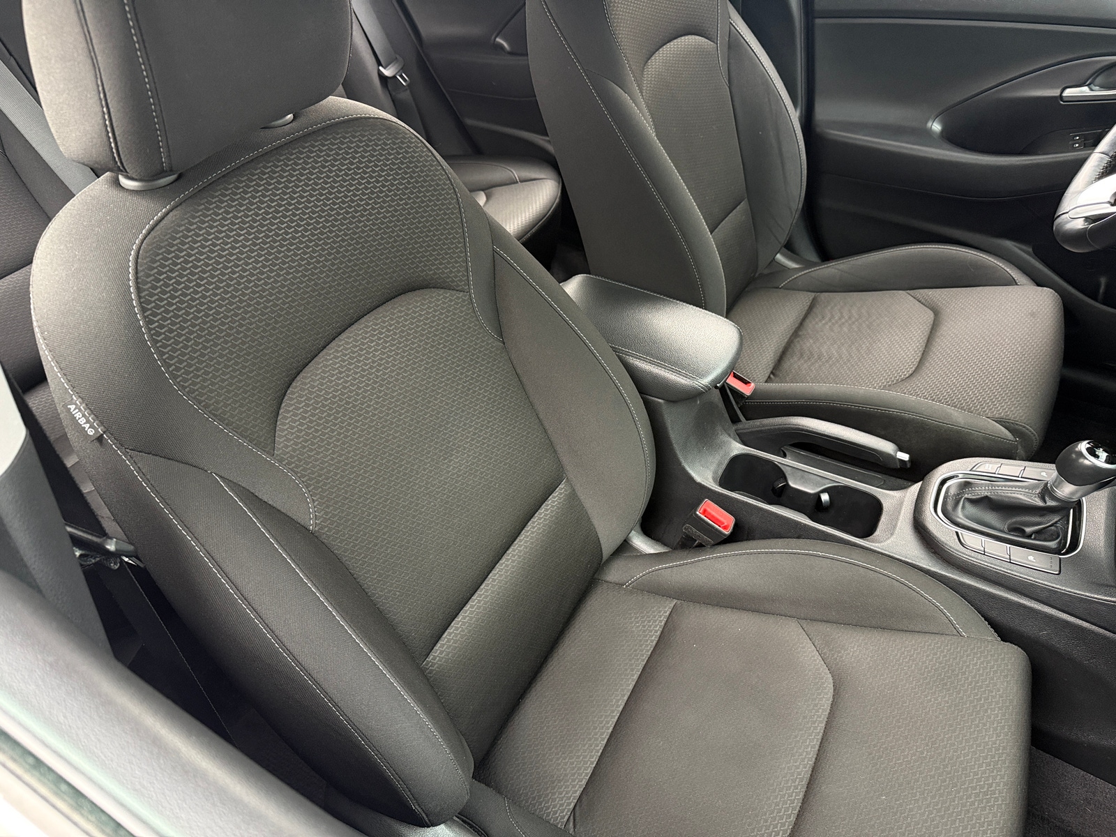 Thumbnail: 2018 Hyundai Elantra - 2