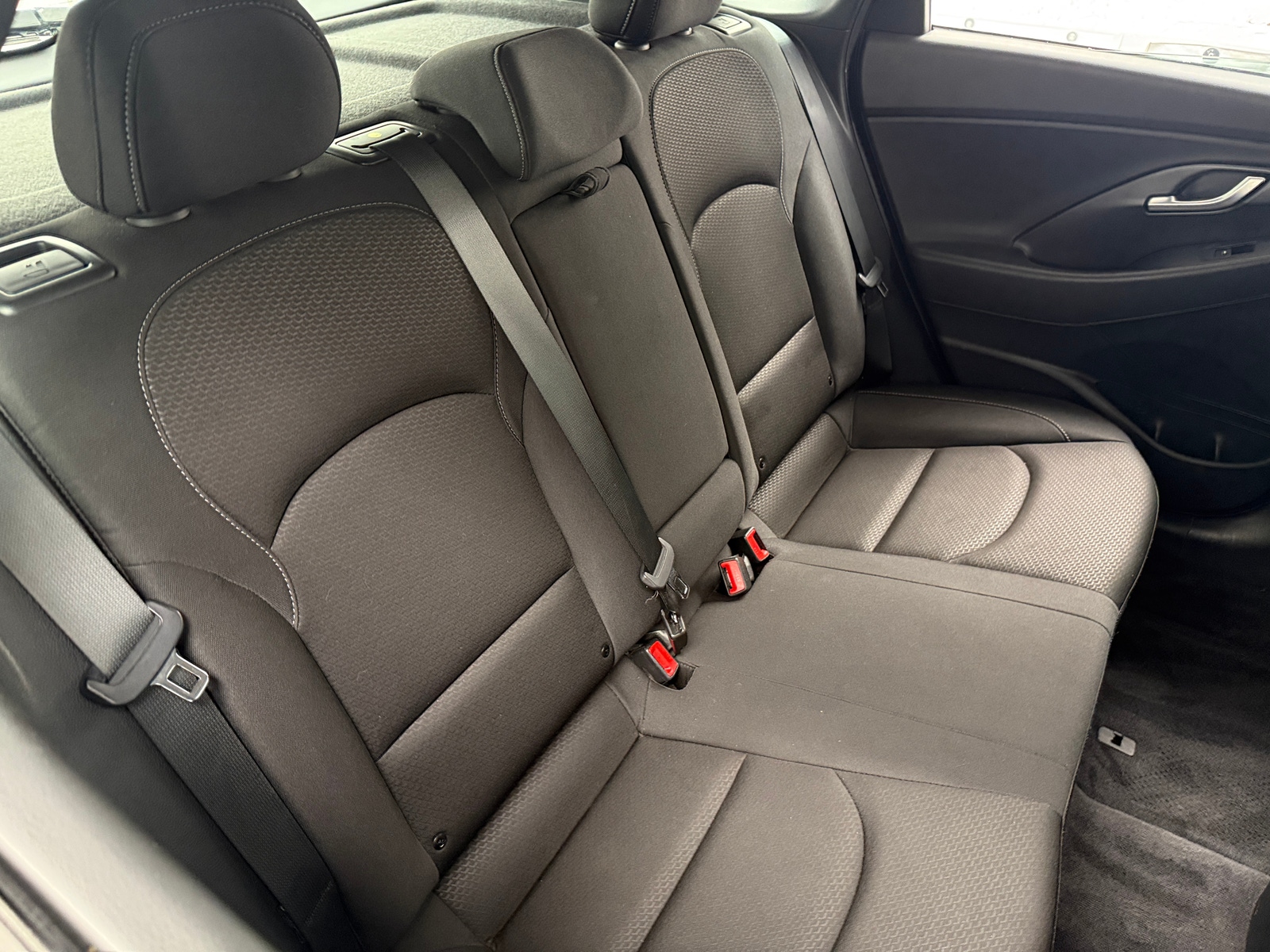 Thumbnail: 2018 Hyundai Elantra - 6