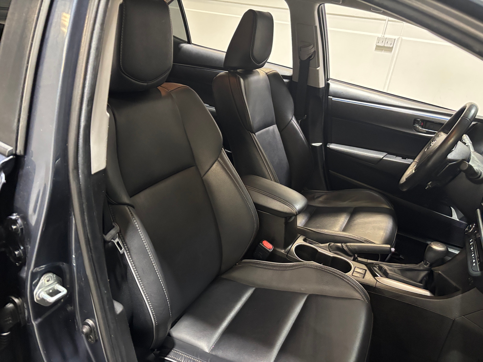 Thumbnail: 2016 Toyota Corolla - 2