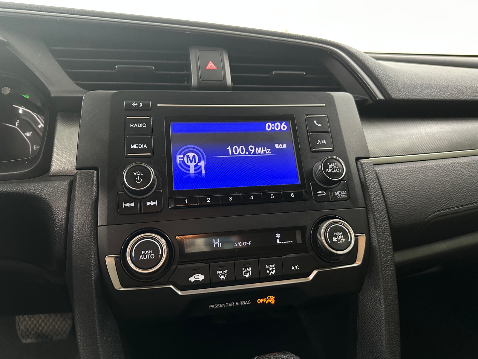 Thumbnail: 2018 Honda Civic - 4