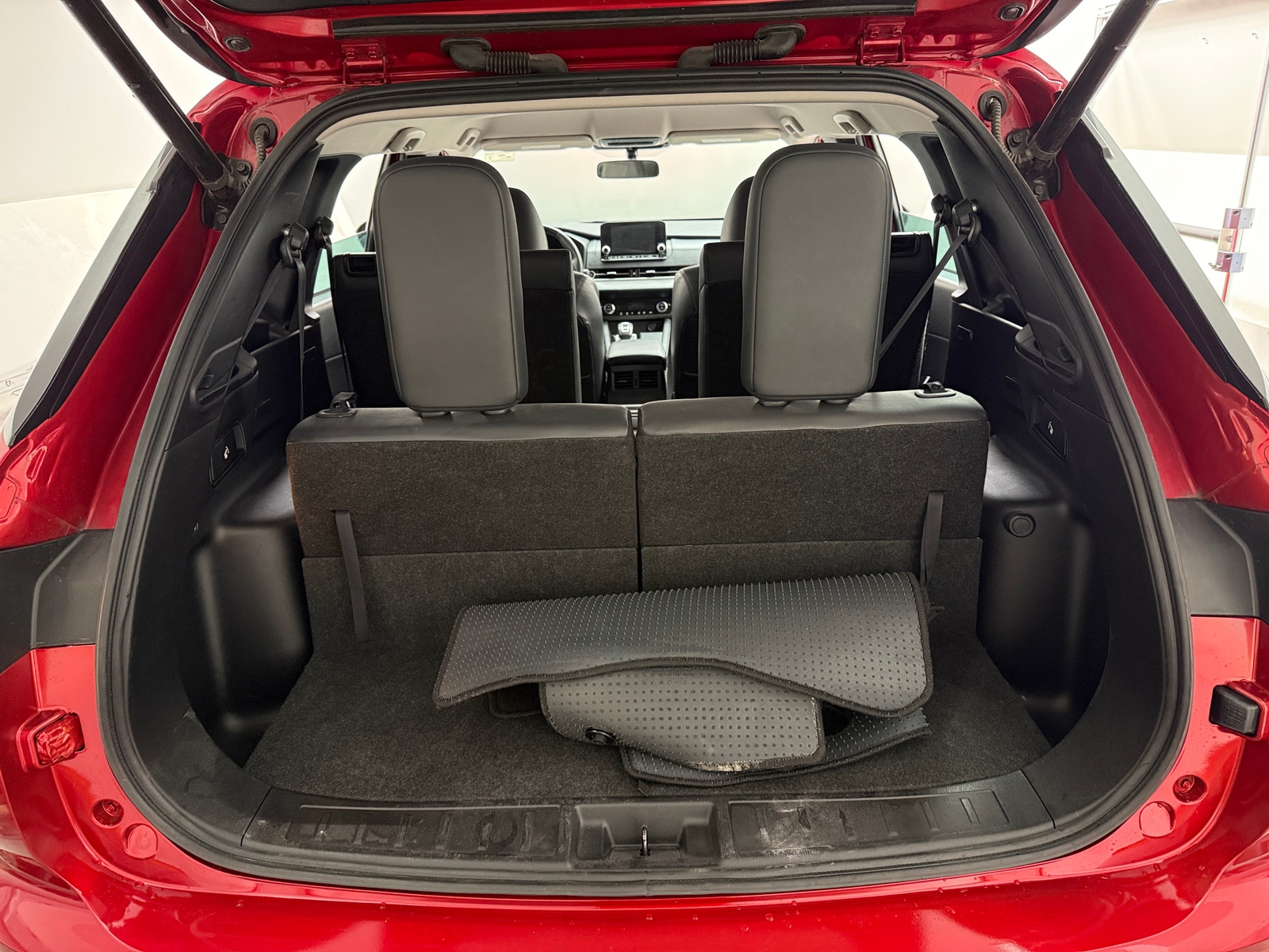 Thumbnail: 2023 Mitsubishi Outlander - 6