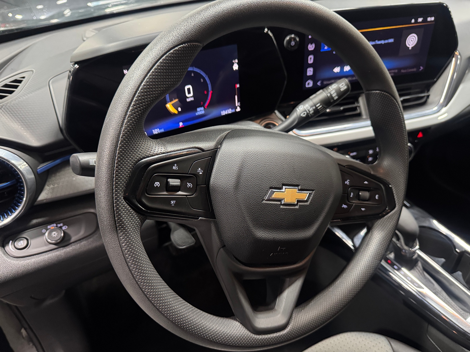 Thumbnail: 2025 Chevrolet Trax - 5