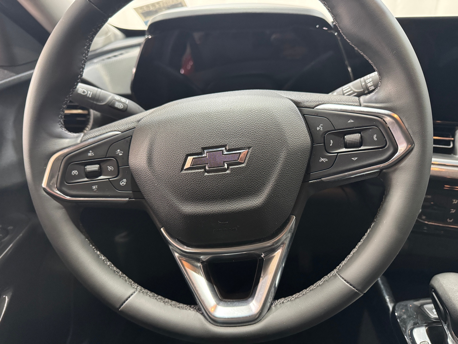 Thumbnail: 2024 Chevrolet Trax - 4