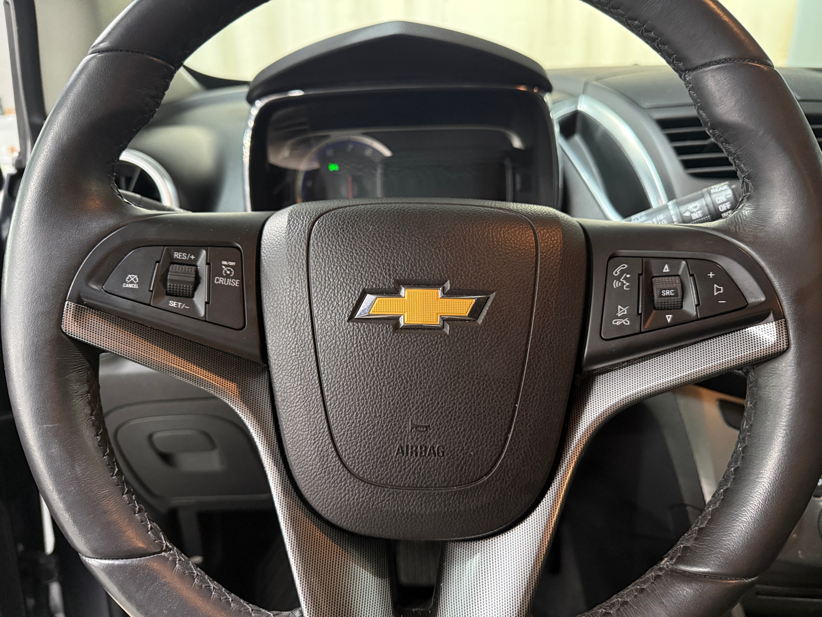 Thumbnail: 2015 Chevrolet Trax - 4