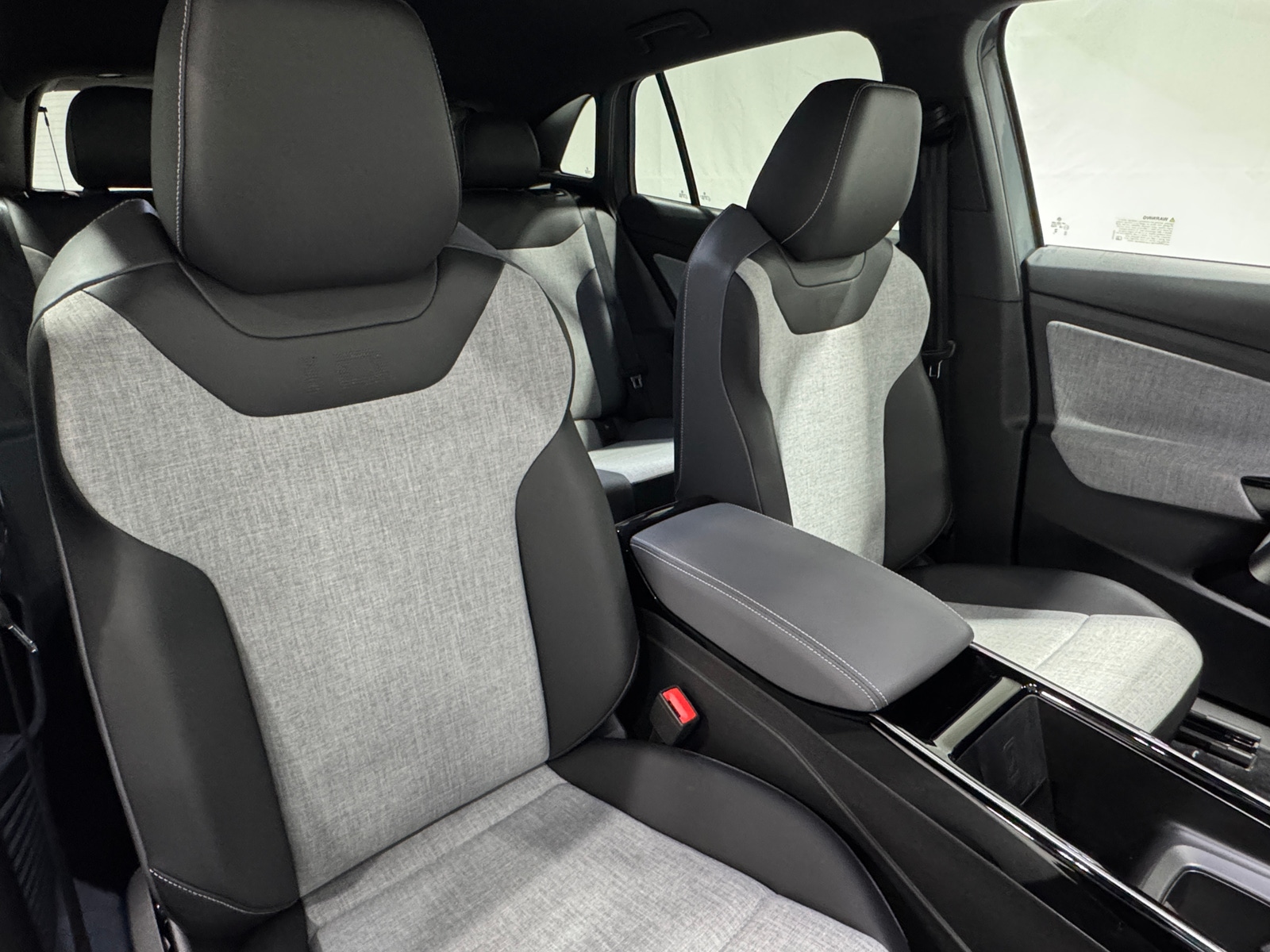 Thumbnail: 2025 Volkswagen ID.4 - 2