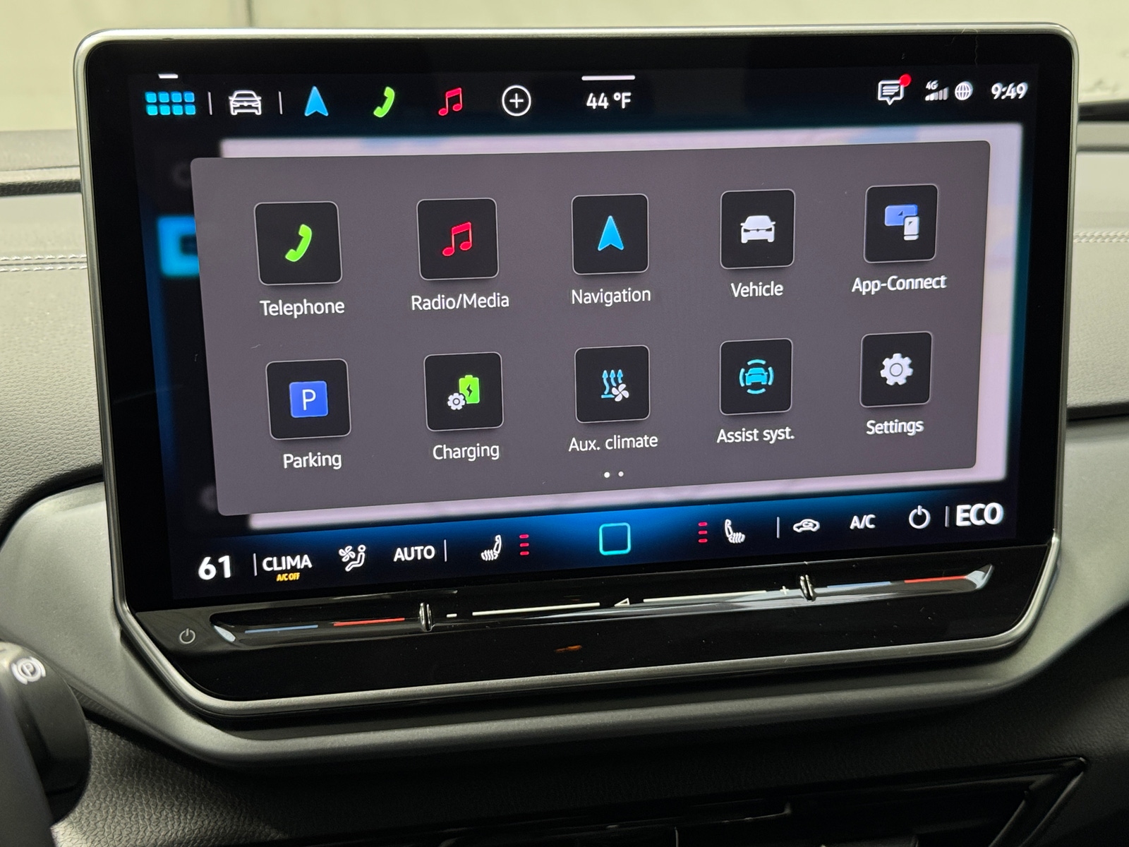 Thumbnail: 2025 Volkswagen ID.4 - 4