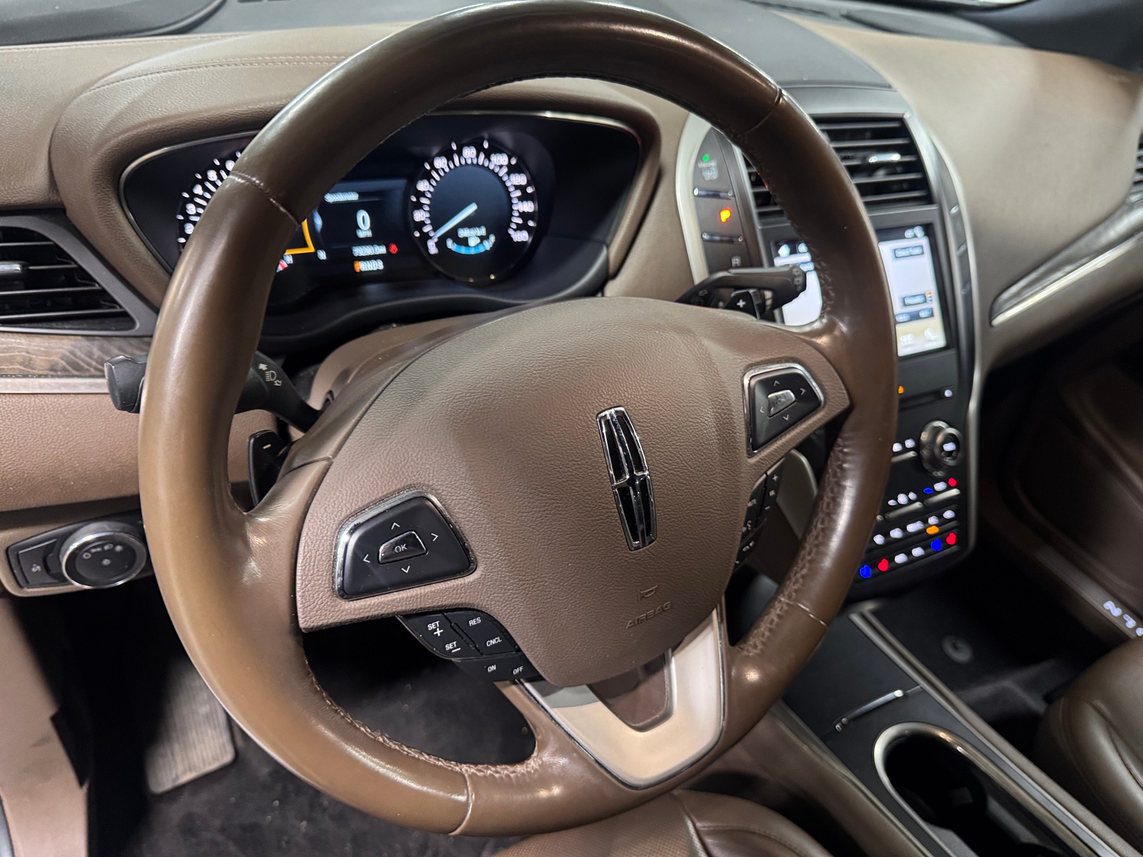 Thumbnail: 2017 Lincoln MKC - 4