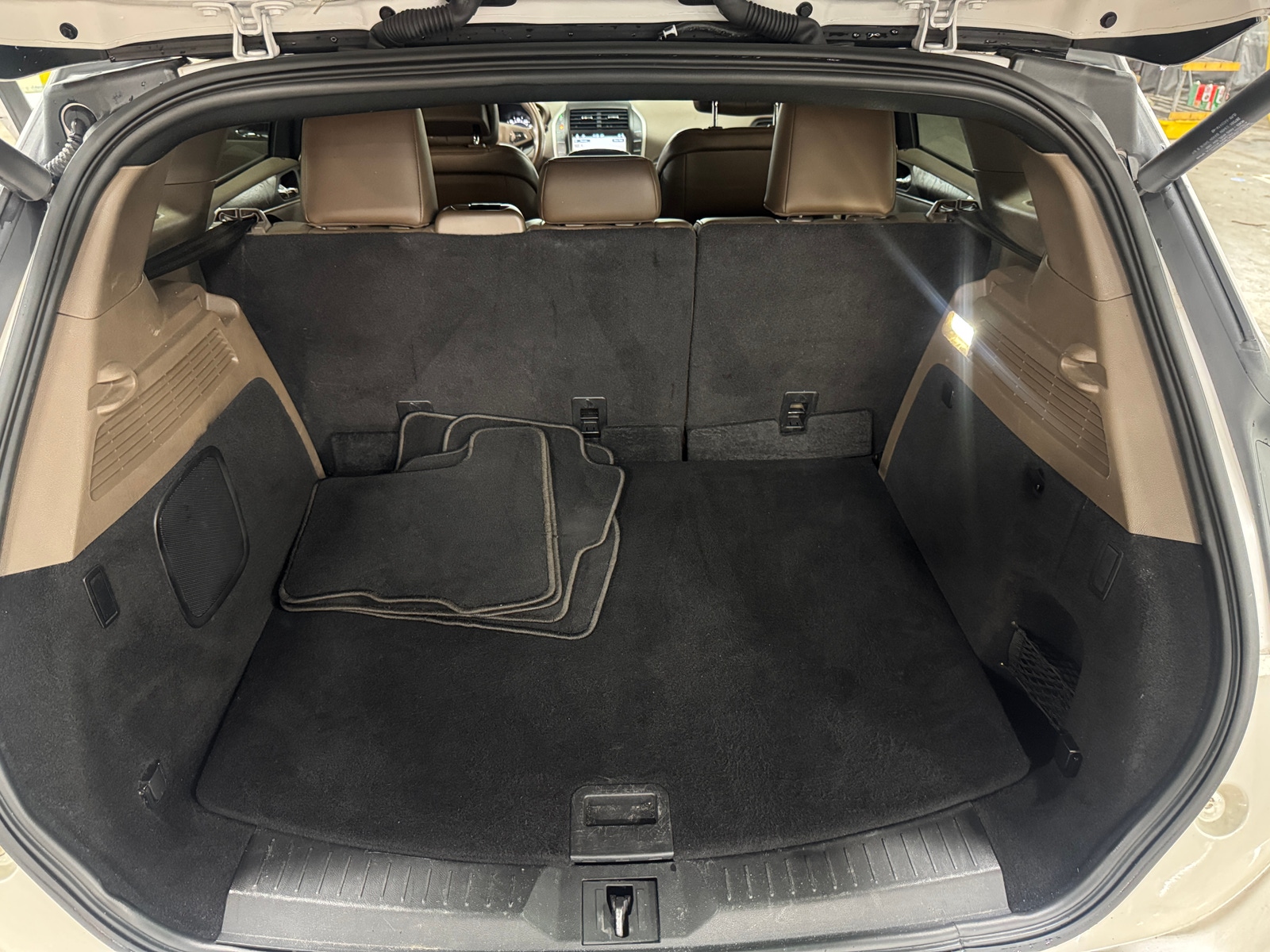 Thumbnail: 2017 Lincoln MKC - 6