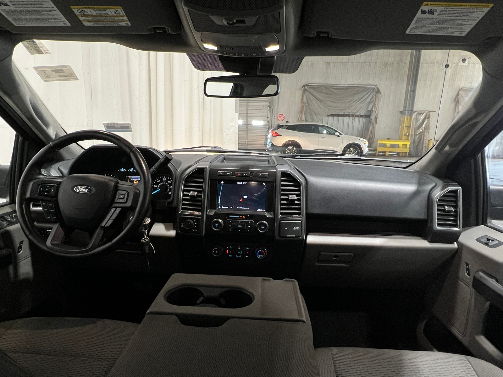 Thumbnail: 2019 Ford Econoline - 3